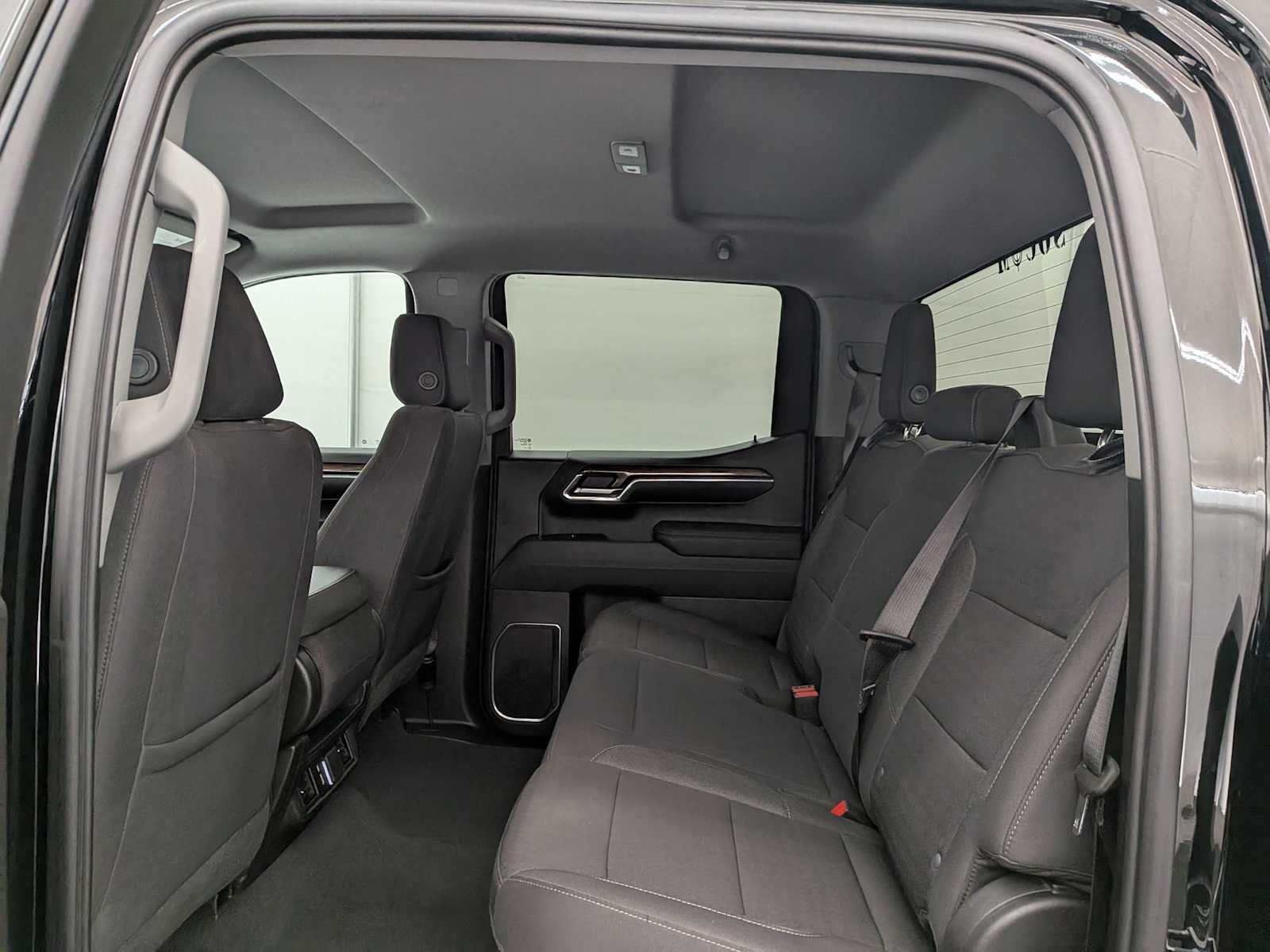 Thumbnail: 2023 Chevrolet Silverado 1500 - 22