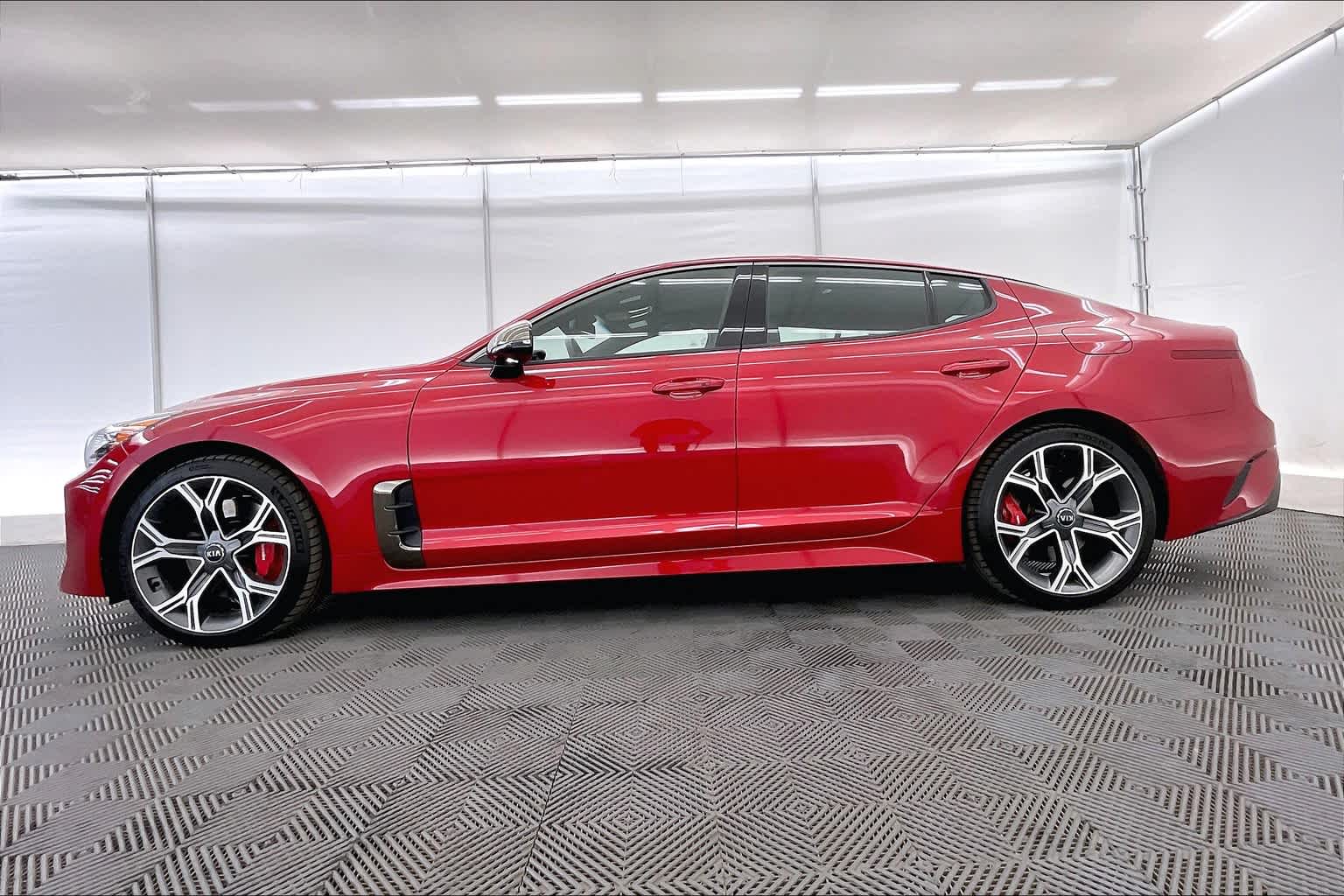 2021 Kia Stinger GT2 3