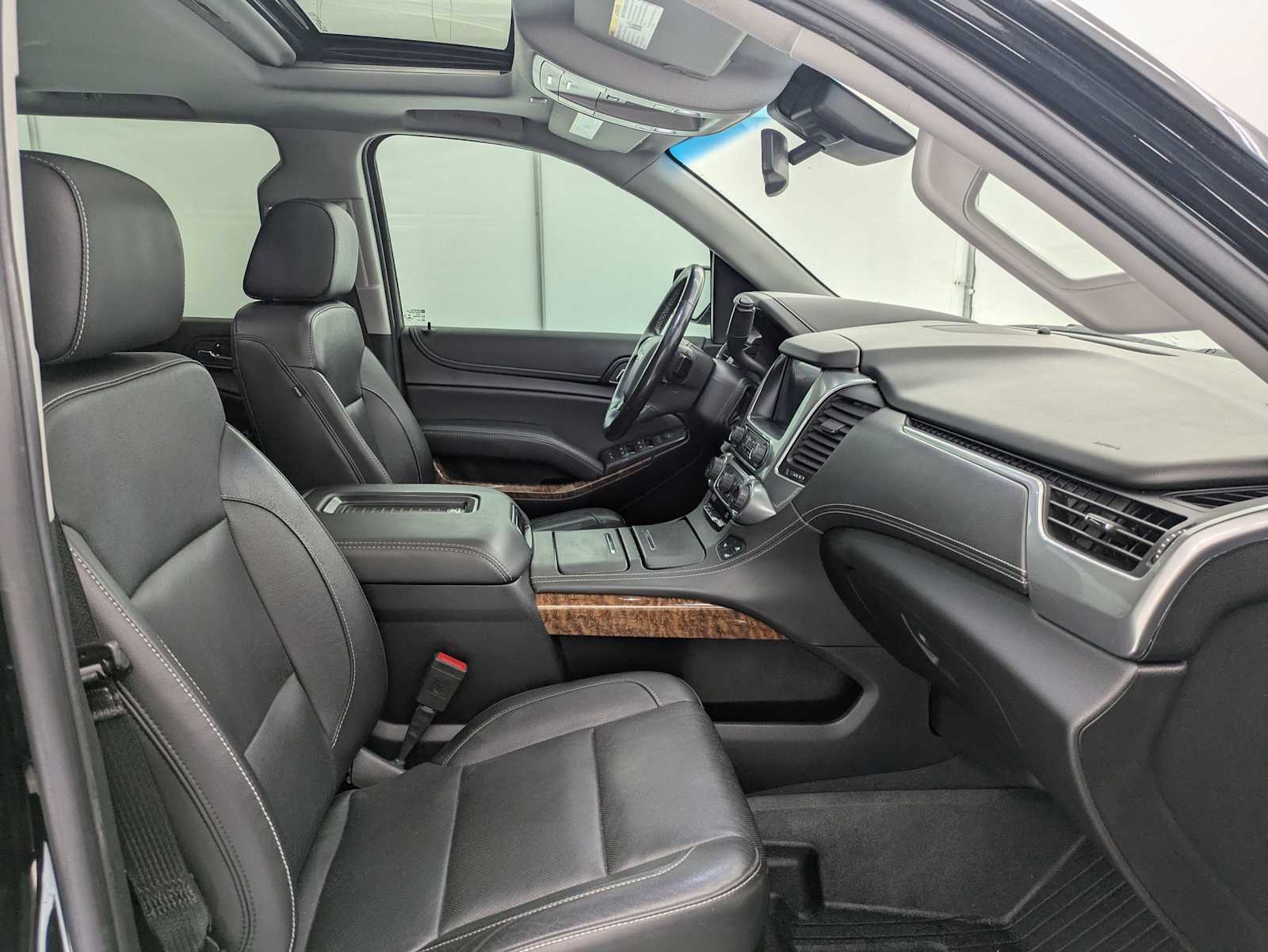 Thumbnail: 2020 Chevrolet Tahoe - 21