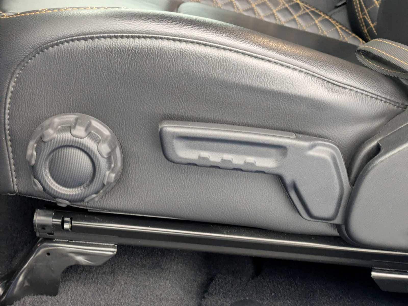 Thumbnail: 2023 Jeep Wrangler - 19