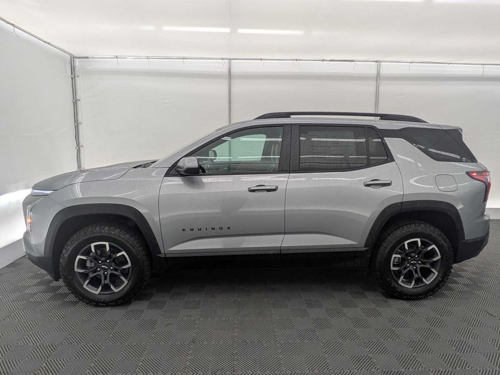 Thumbnail: 2026 Chevrolet Equinox - 3