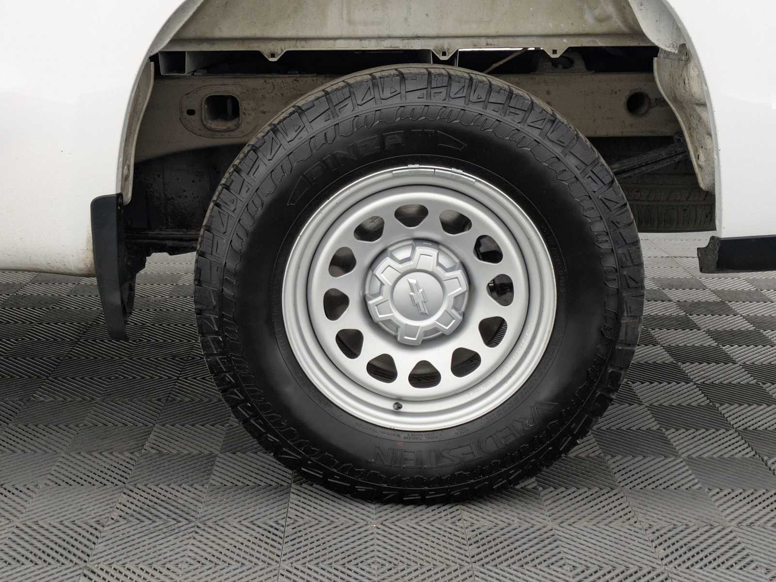 Thumbnail: 2023 Chevrolet Silverado 1500 - 13