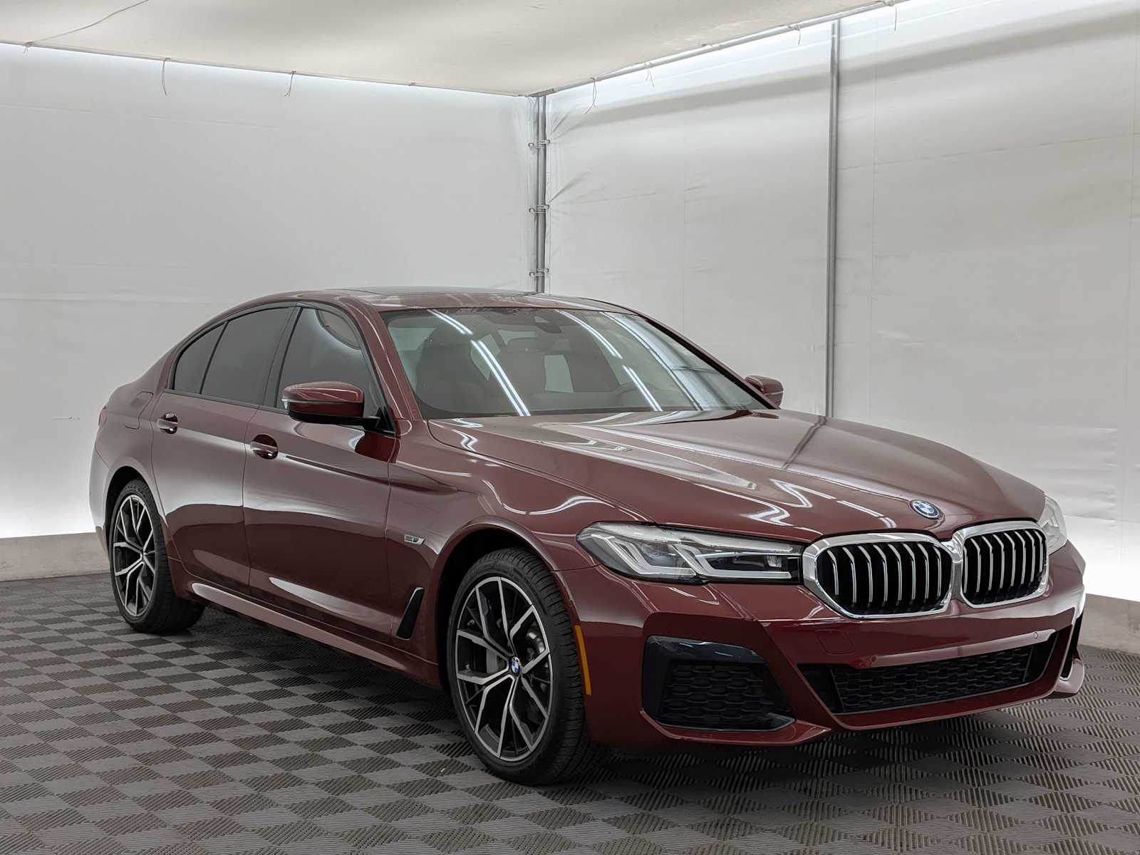 Thumbnail: 2023 BMW 5 Series - 8