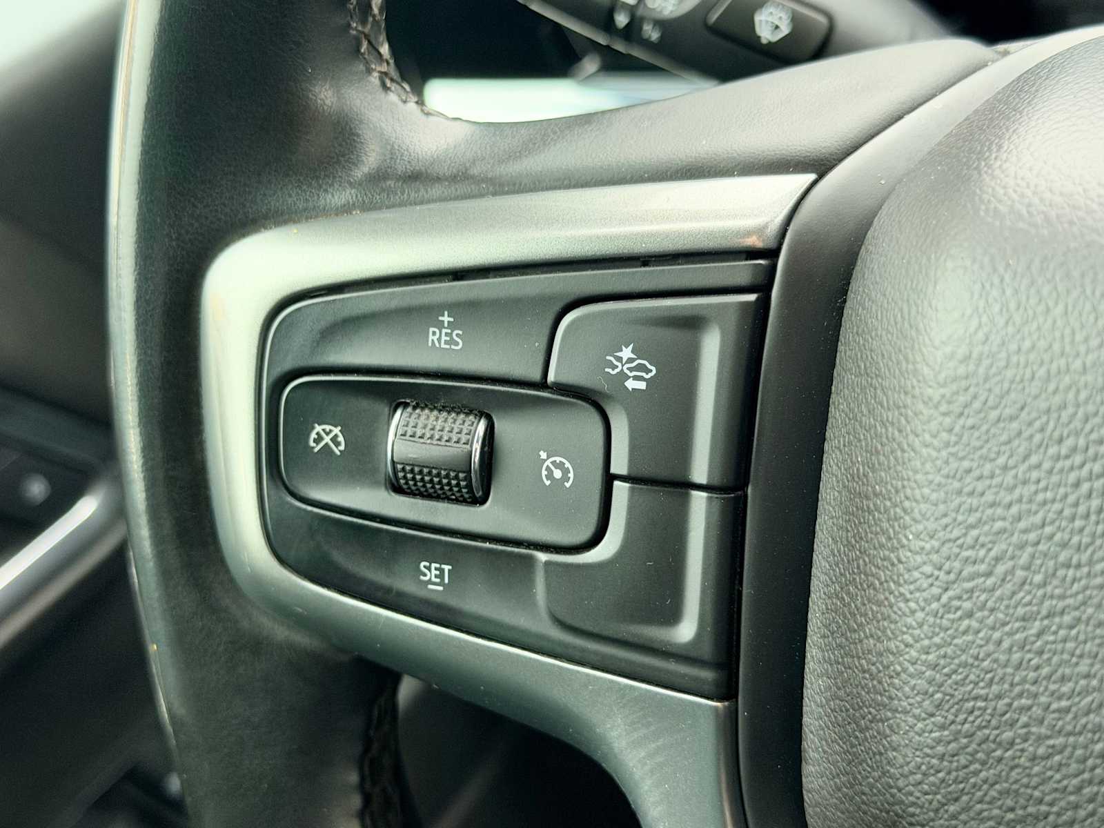 Thumbnail: 2024 Chevrolet Silverado 3500 - 25