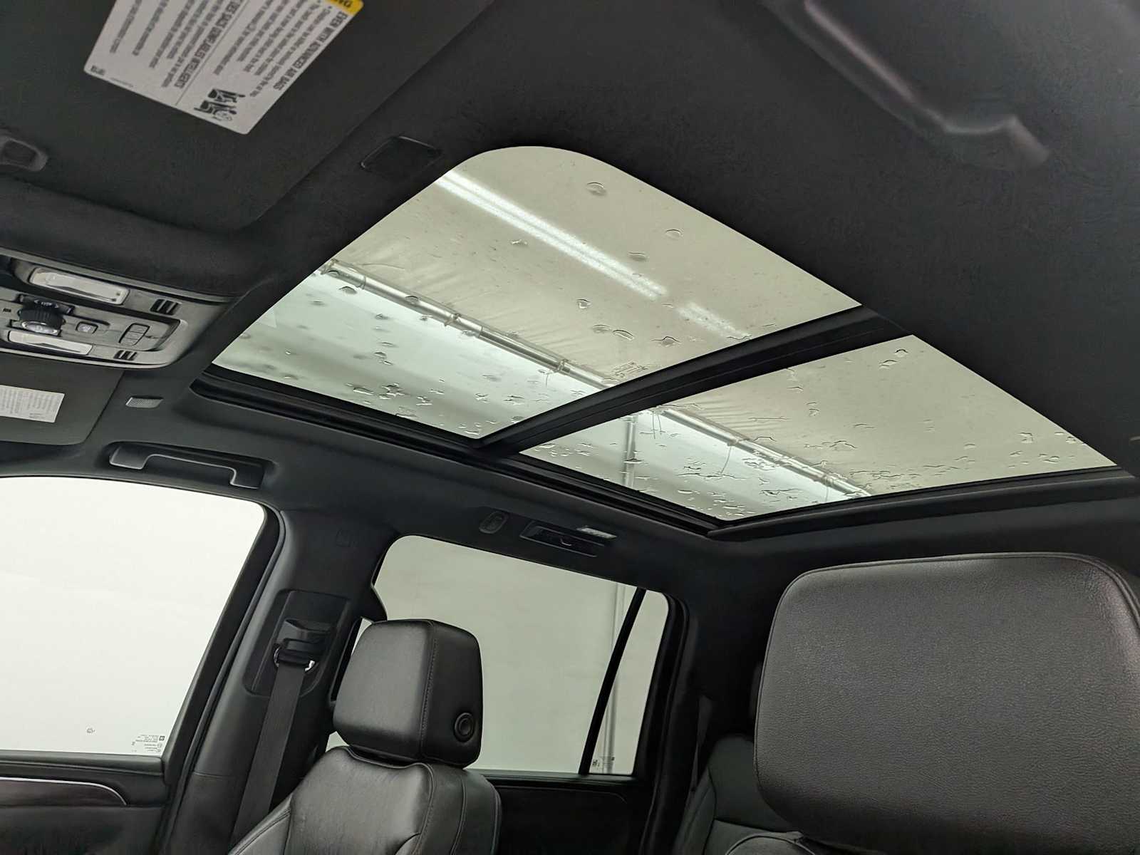 Thumbnail: 2023 Chevrolet Suburban - 20