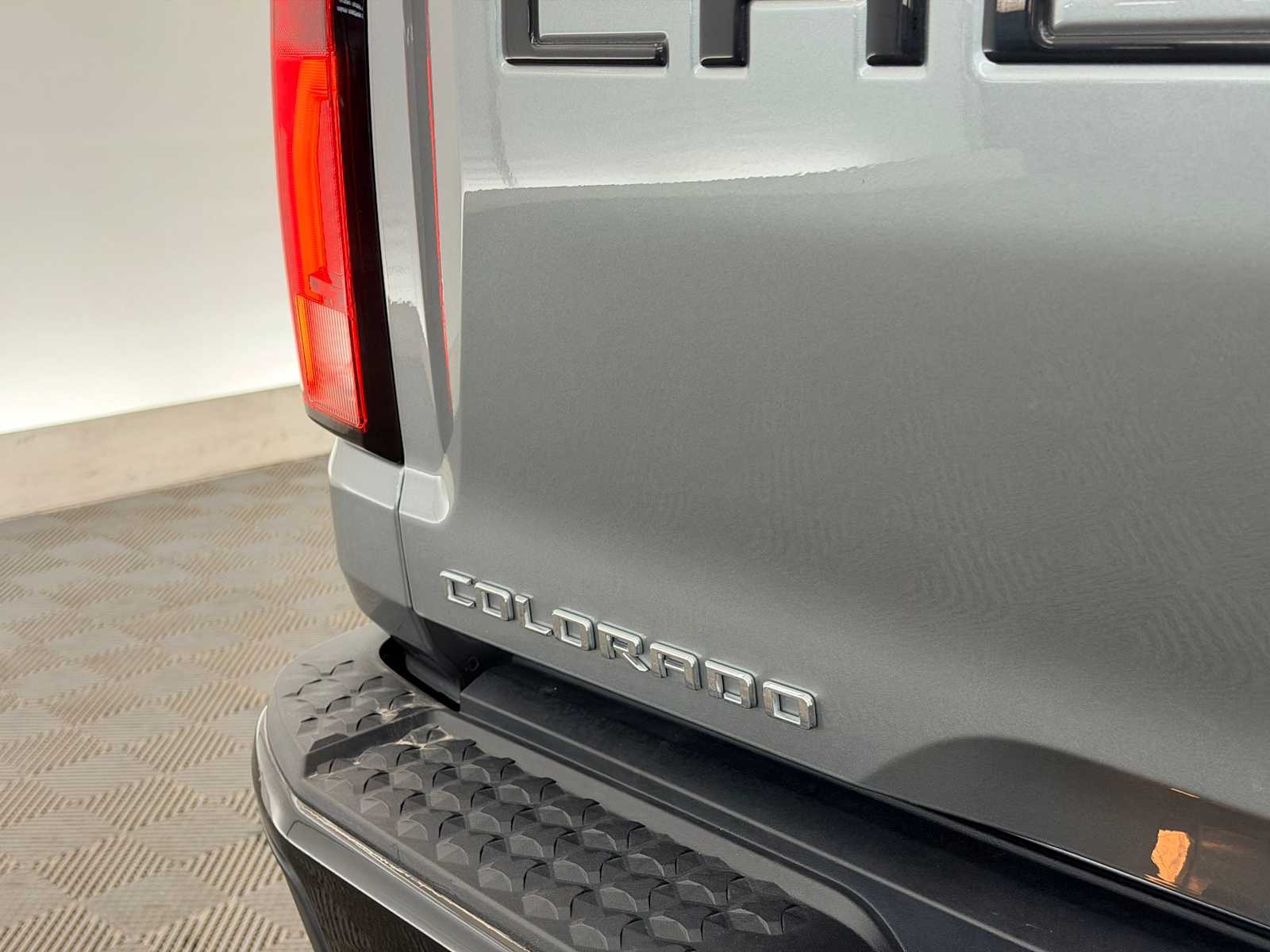 Thumbnail: 2024 Chevrolet Colorado - 12