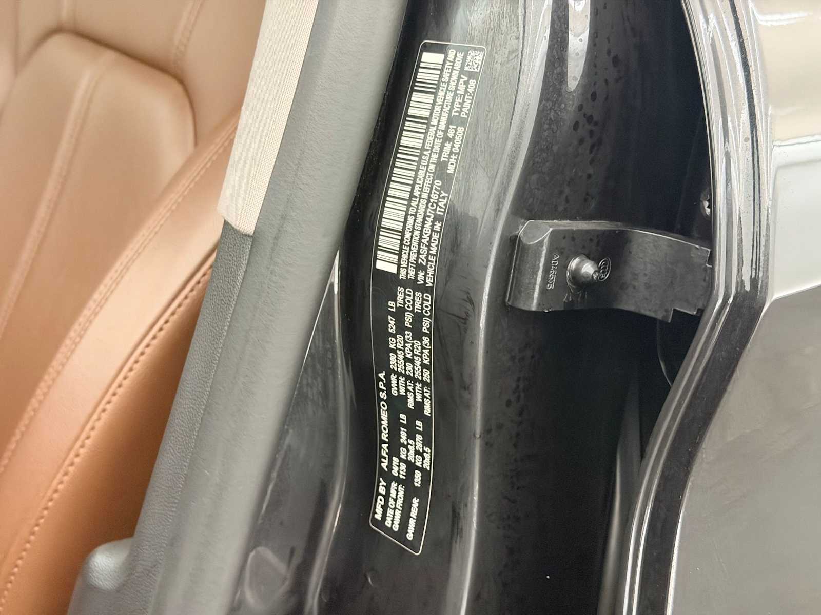 Thumbnail: 2018 Alfa Romeo Stelvio - 36