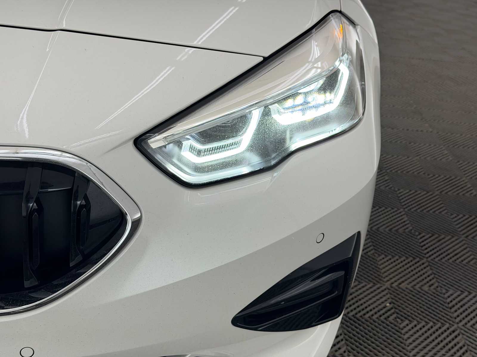 Thumbnail: 2024 BMW 2 Series - 10