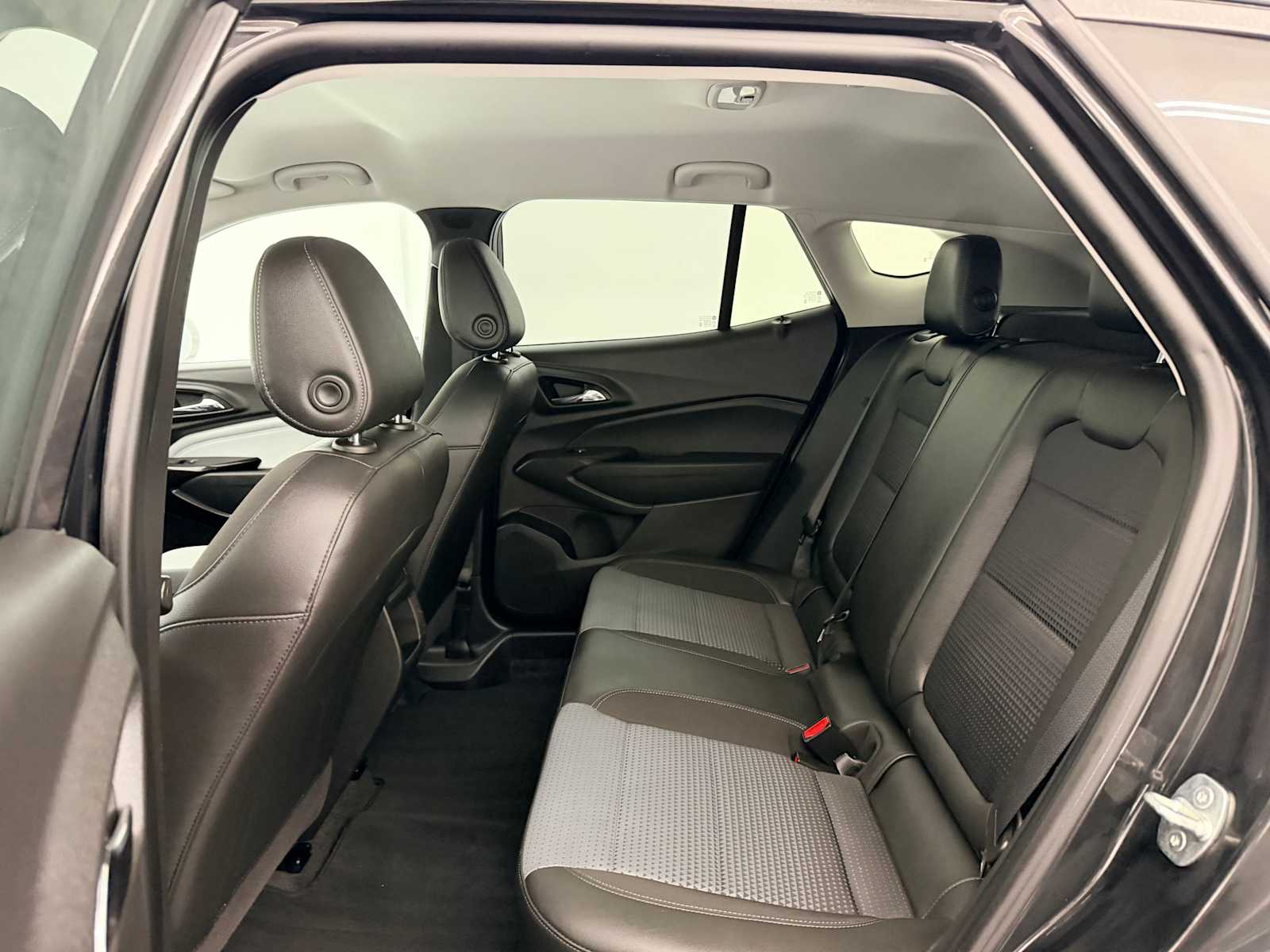 Thumbnail: 2024 Chevrolet Trax - 20