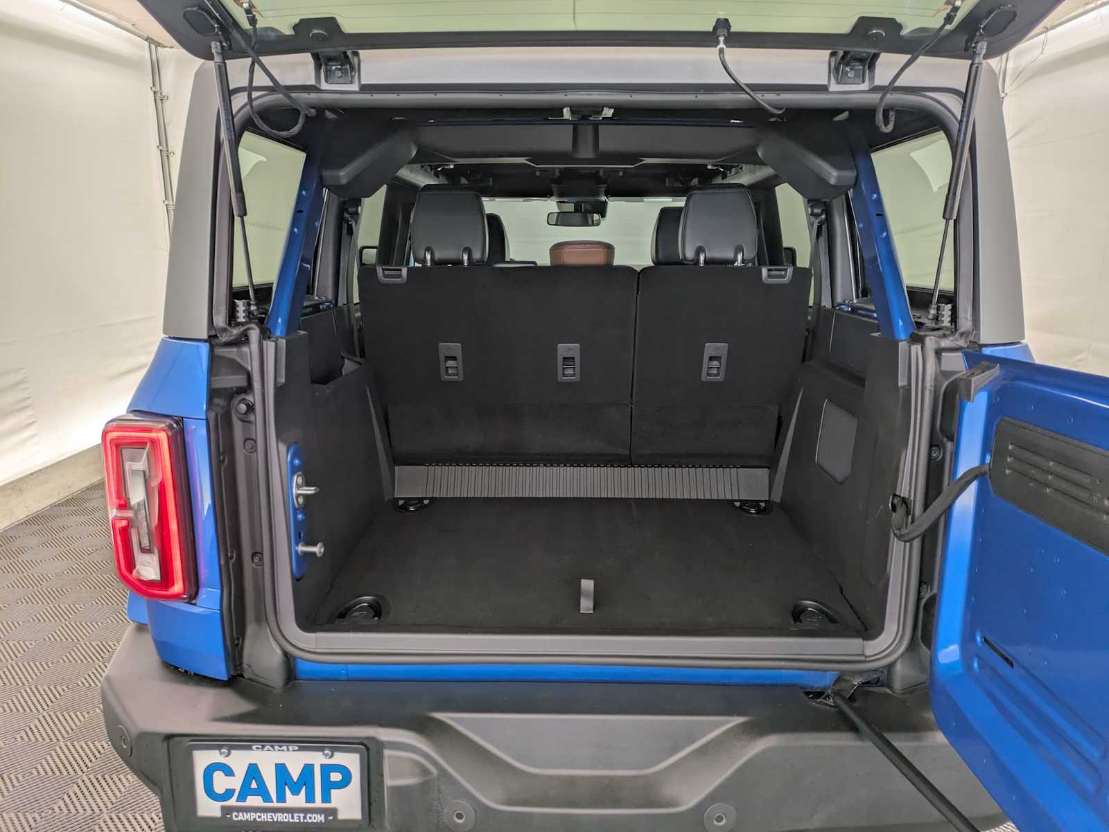 2024 Ford Bronco Outer Banks 32