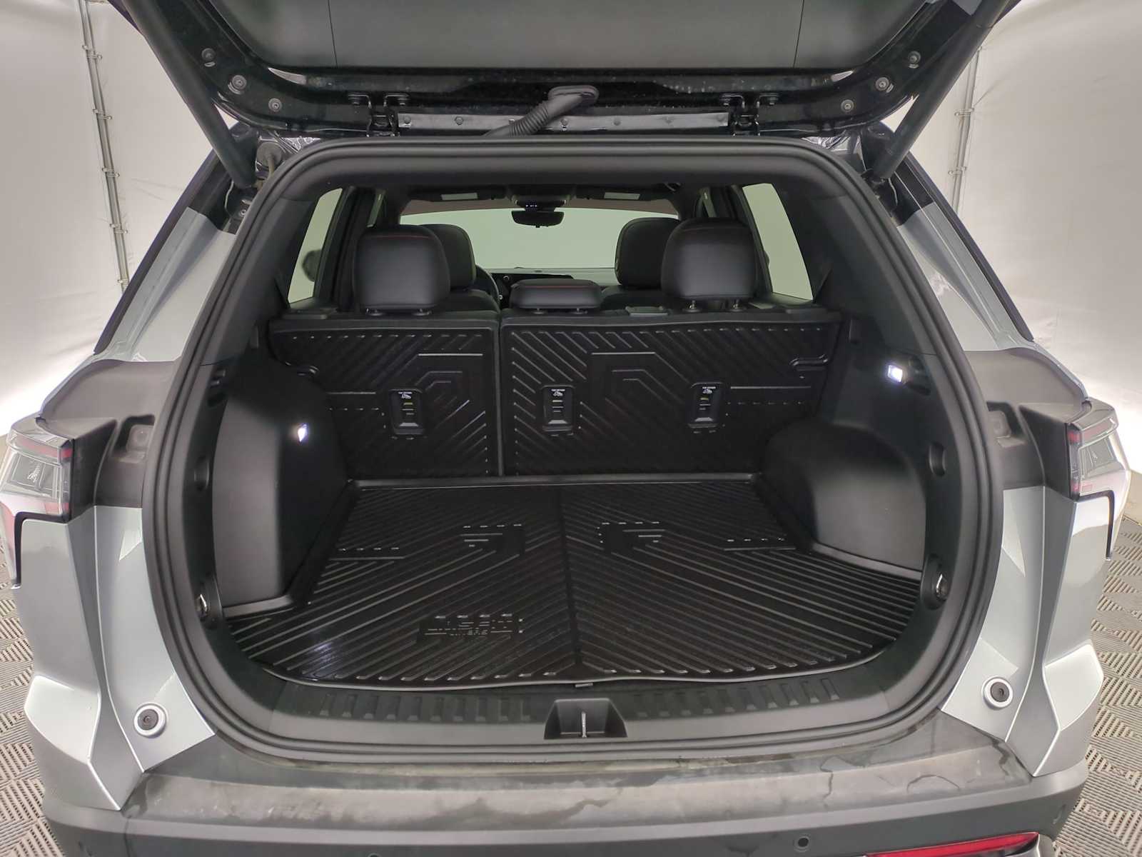 Thumbnail: 2025 Chevrolet Equinox - 29