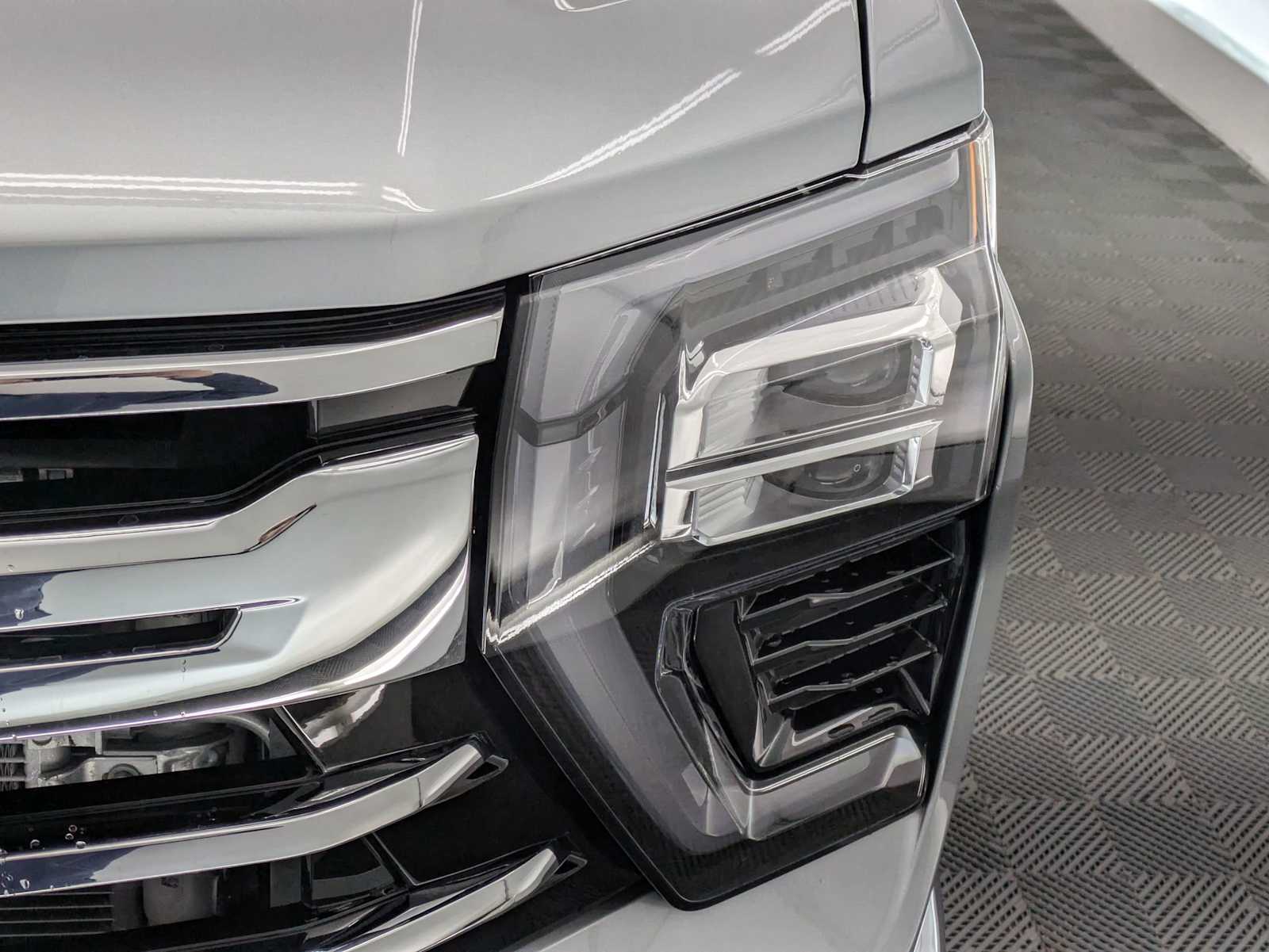 Thumbnail: 2026 Chevrolet Silverado 3500 - 10