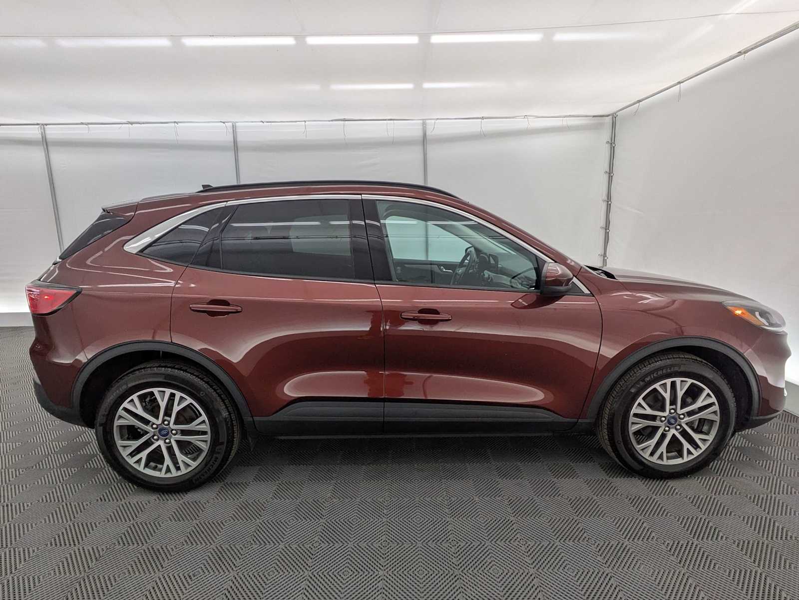 Thumbnail: 2021 Ford Escape - 7