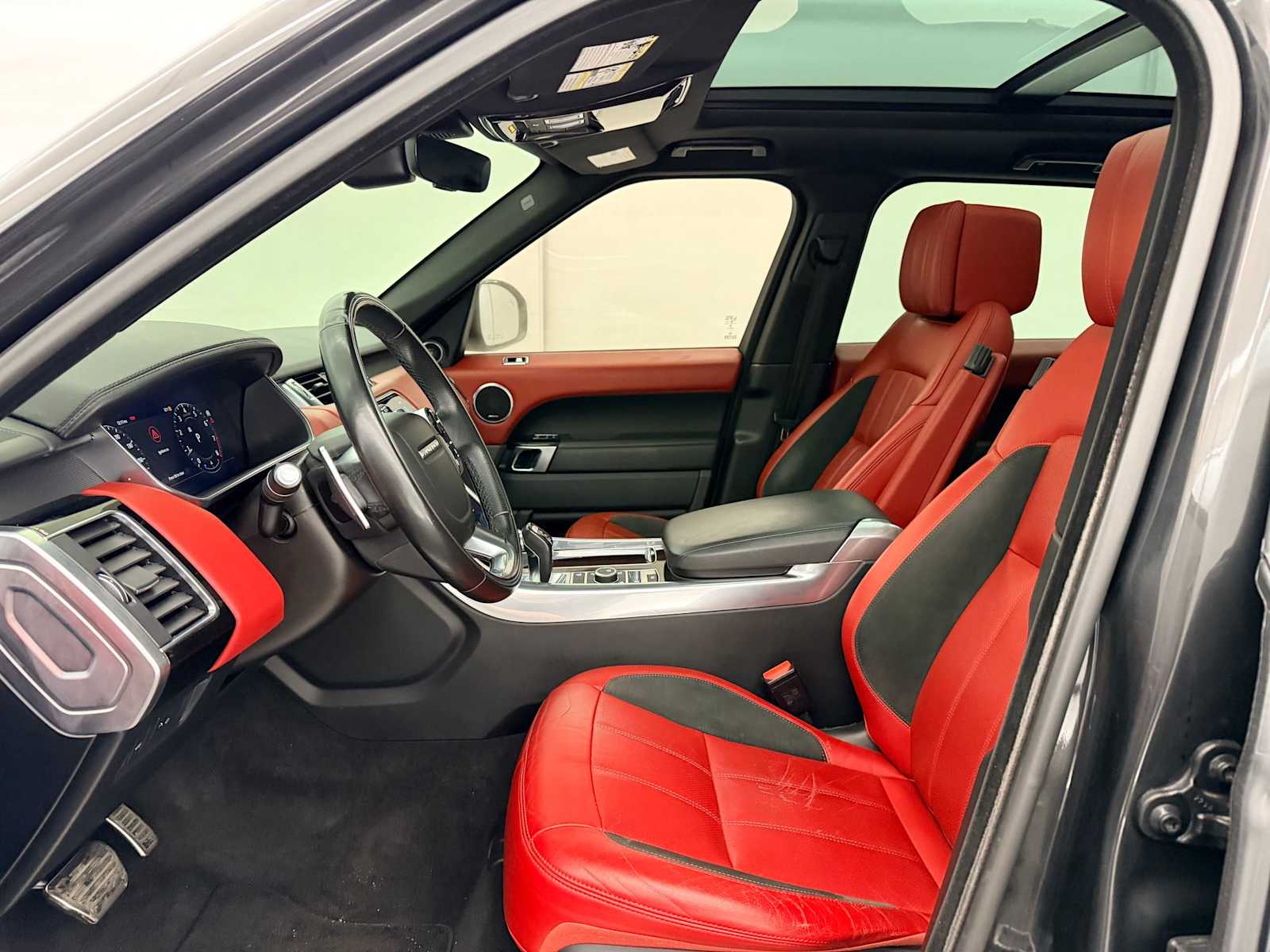 Thumbnail: 2018 Land Rover Range Rover Sport - 17