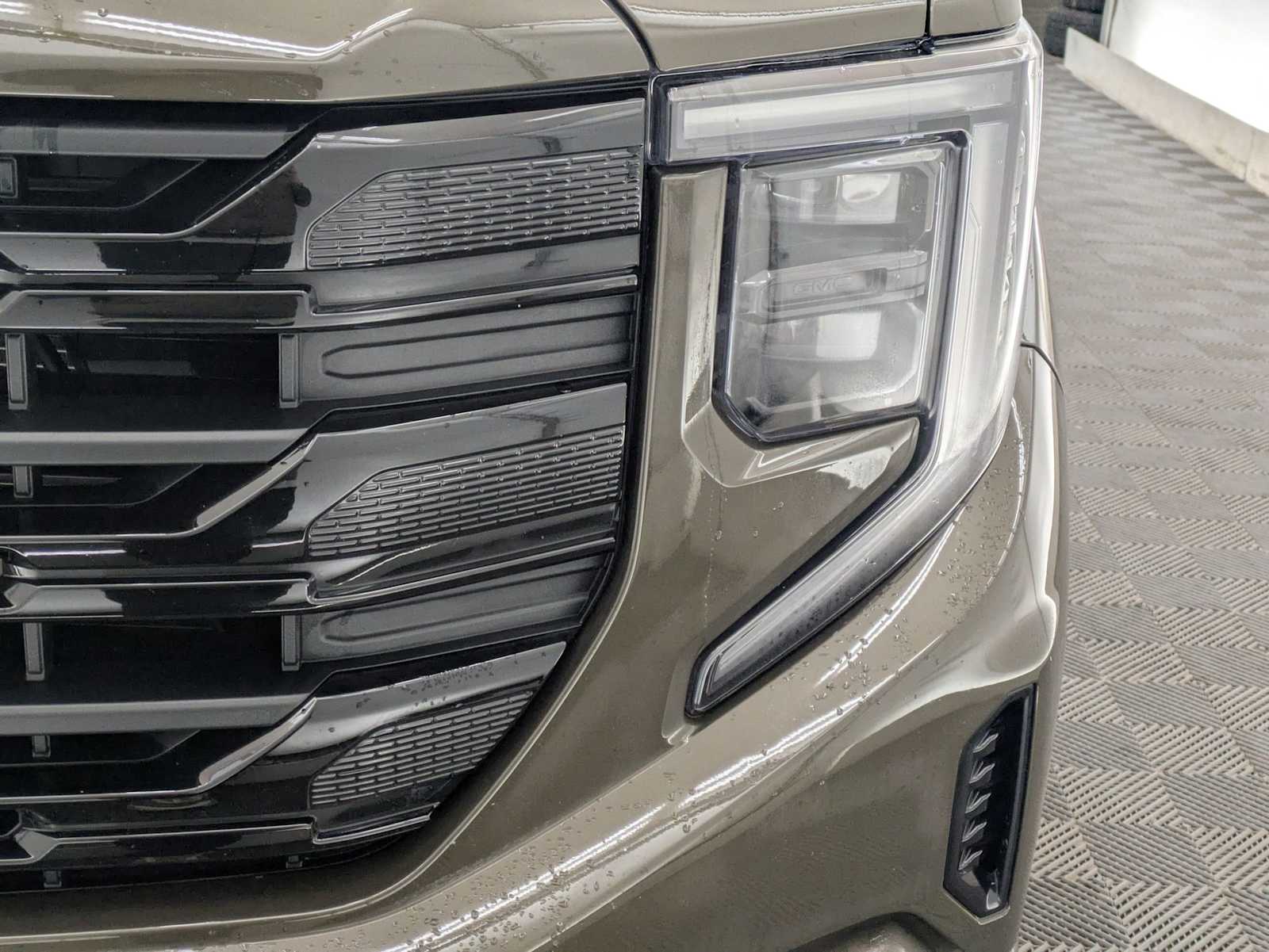 Thumbnail: 2023 GMC Sierra 1500 - 10