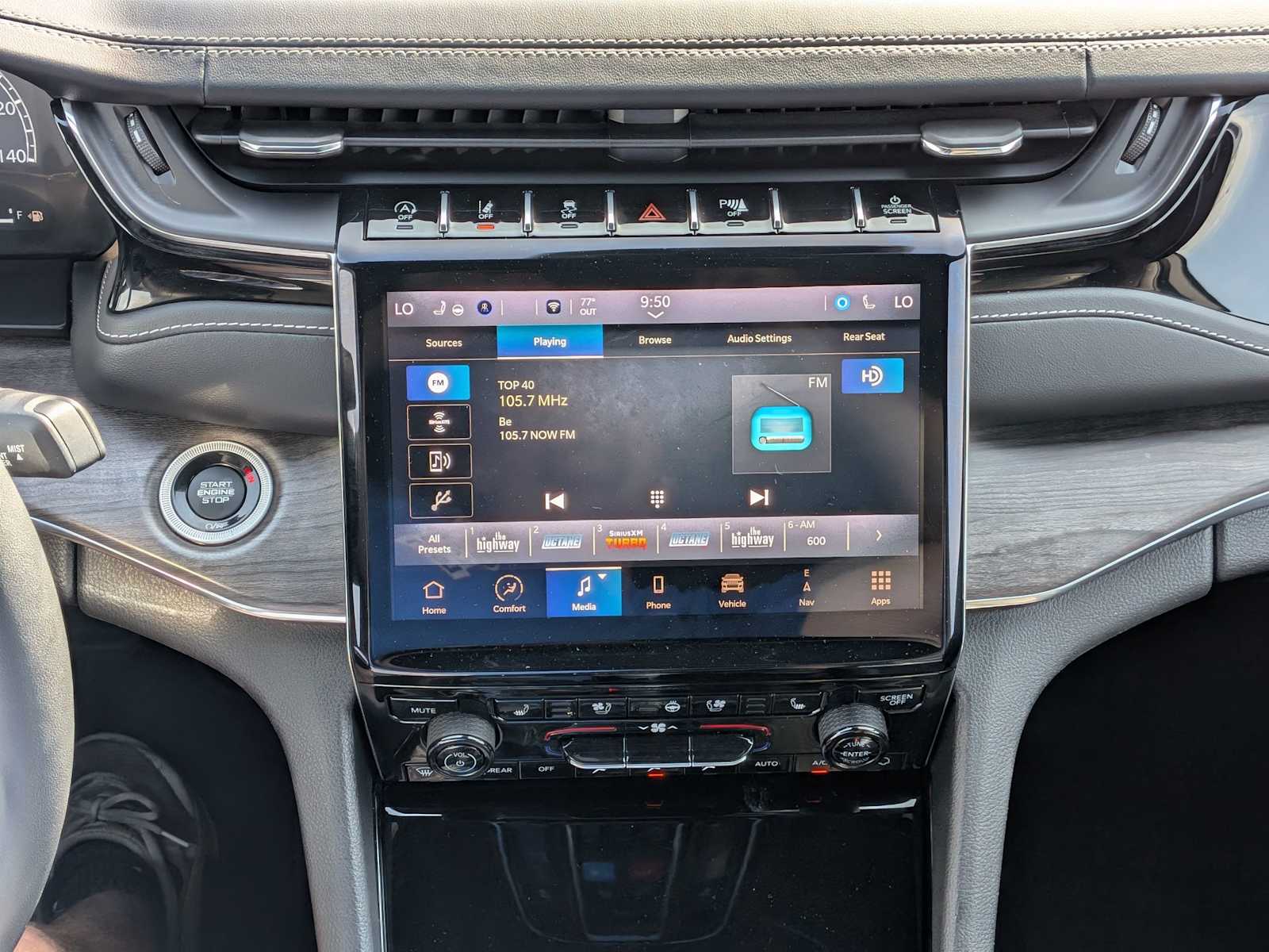 Thumbnail: 2024 Jeep Grand Cherokee L - 30