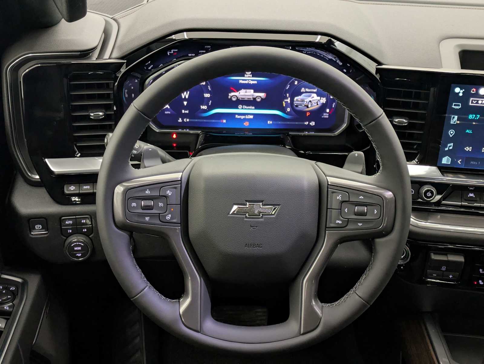 Thumbnail: 2026 Chevrolet Silverado 1500 - 25