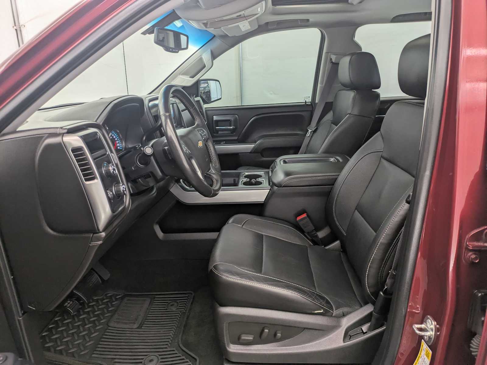 Thumbnail: 2015 Chevrolet Silverado 1500 - 19