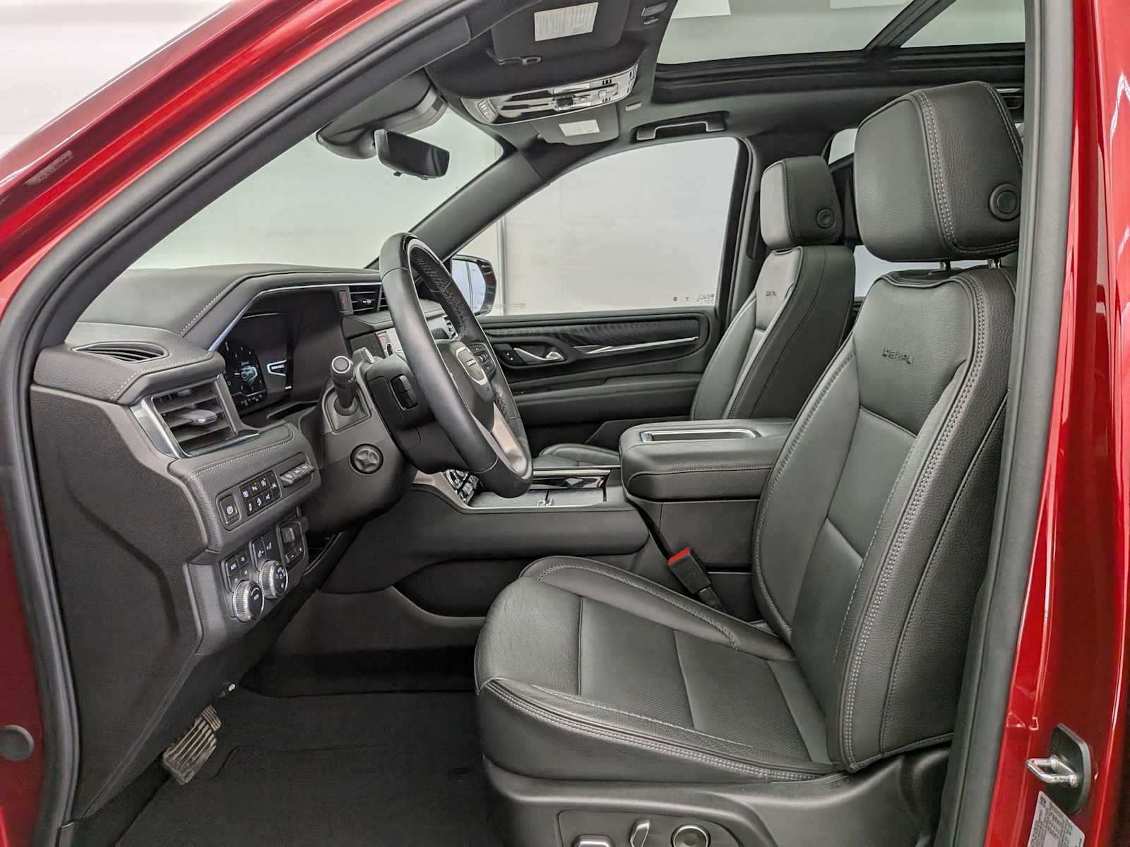 Thumbnail: 2024 GMC Yukon - 19