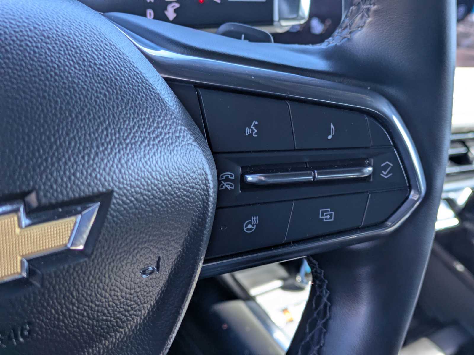 Thumbnail: 2025 Chevrolet Tahoe - 26