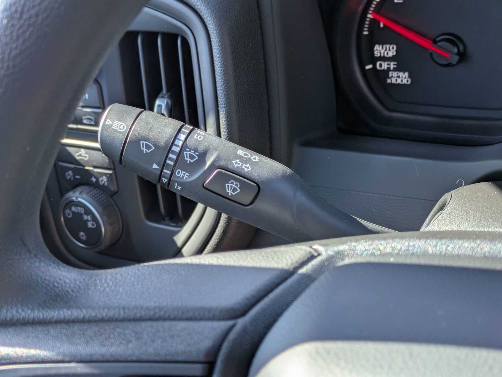 Thumbnail: 2025 Chevrolet Silverado 1500 - 26