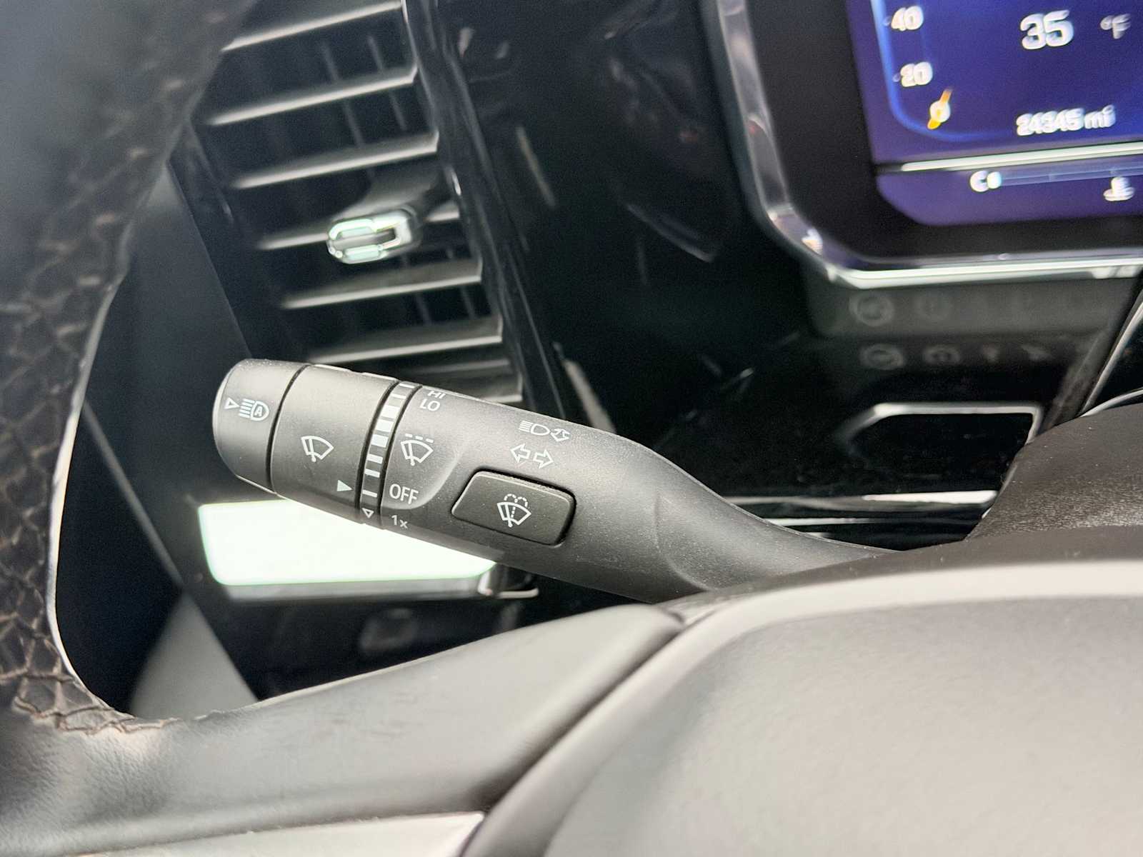 Thumbnail: 2024 Chevrolet Silverado 1500 - 28