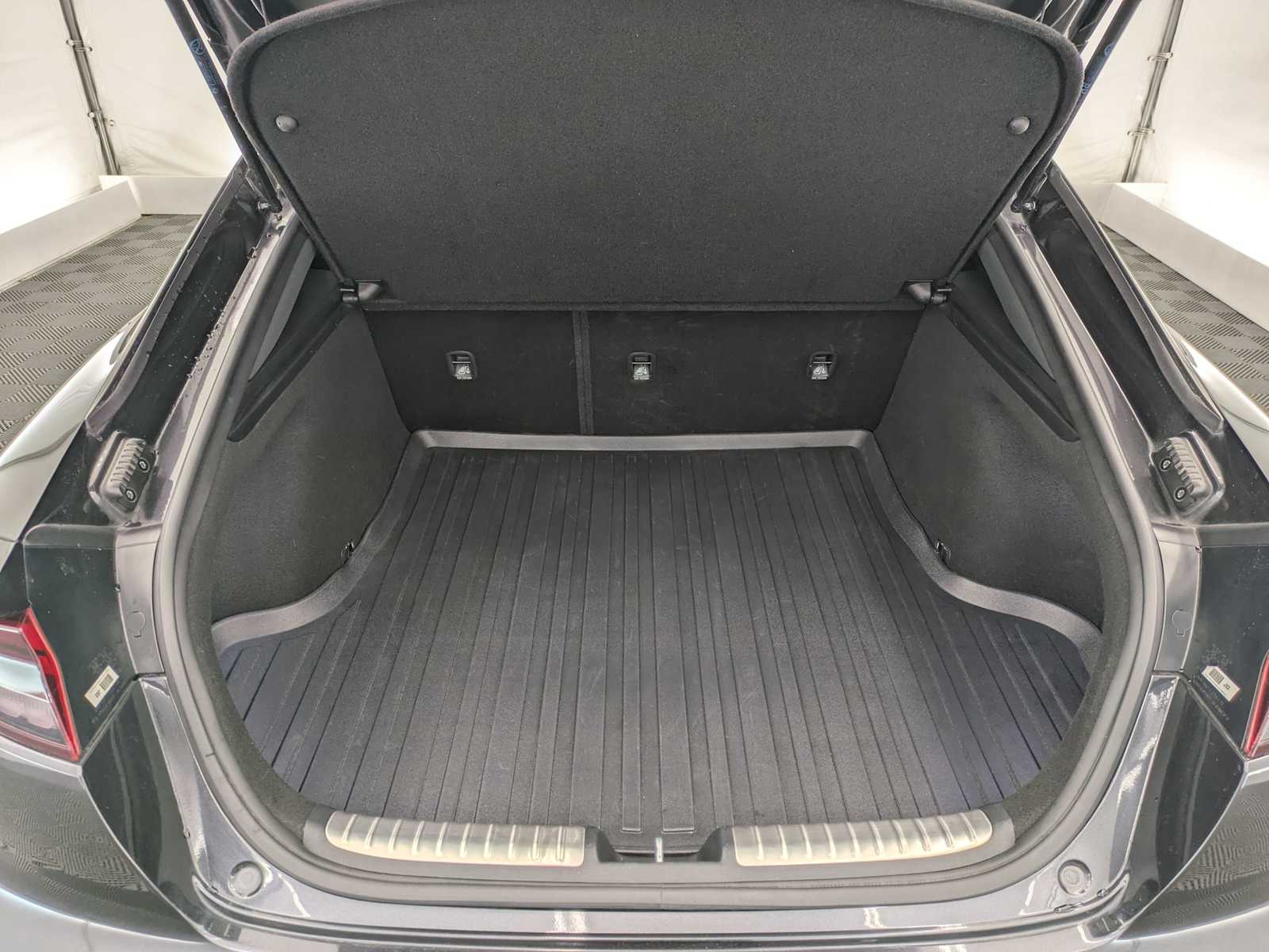 Thumbnail: 2022 Kia Stinger - 33