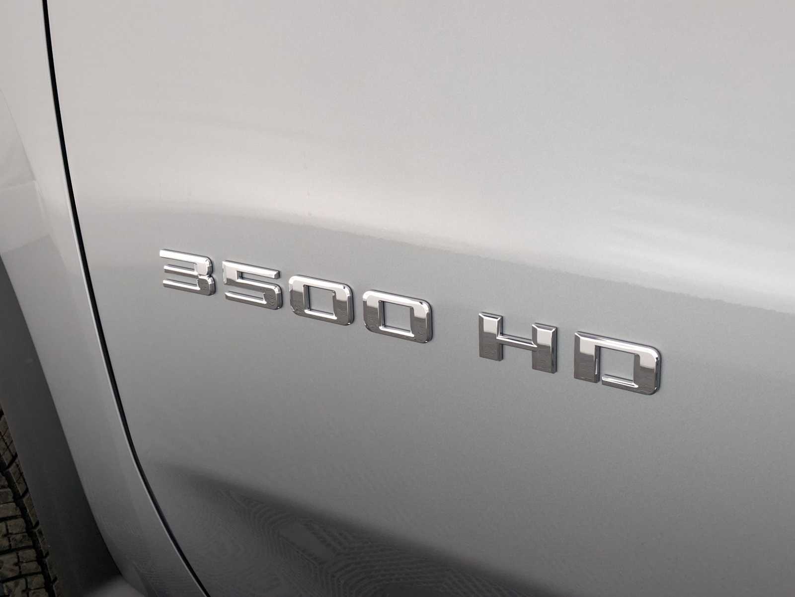 Thumbnail: 2026 Chevrolet Silverado 3500 - 11
