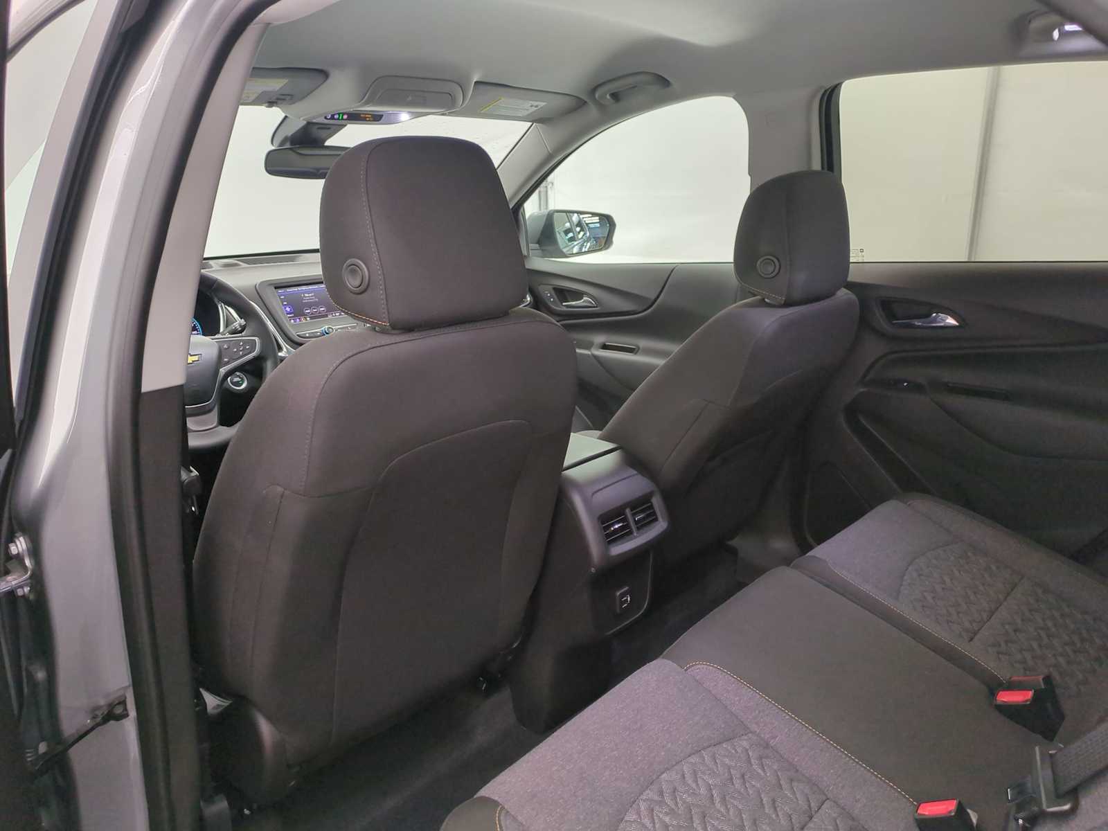 Thumbnail: 2023 Chevrolet Equinox - 30