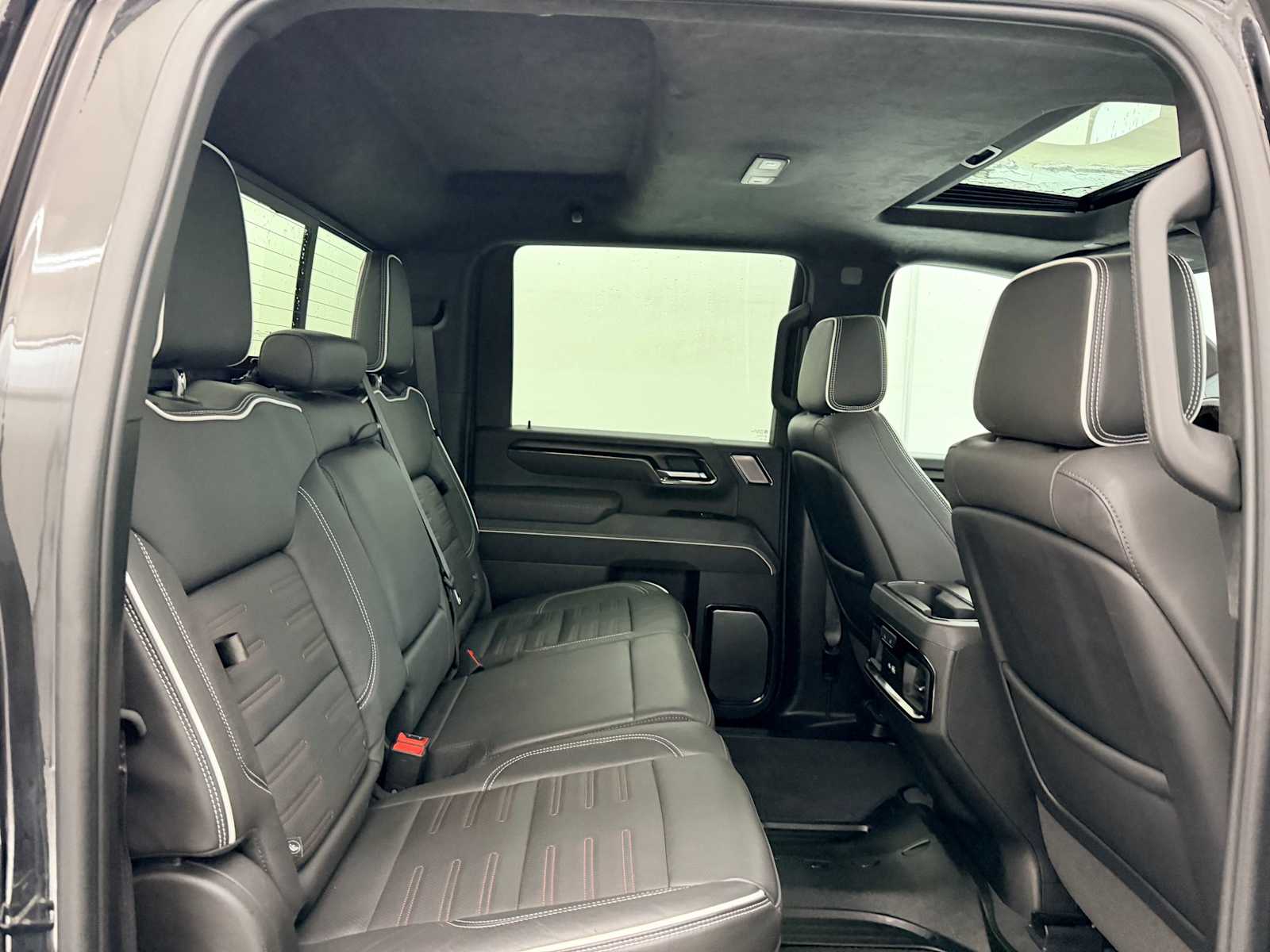 Thumbnail: 2024 GMC Sierra 2500 - 21