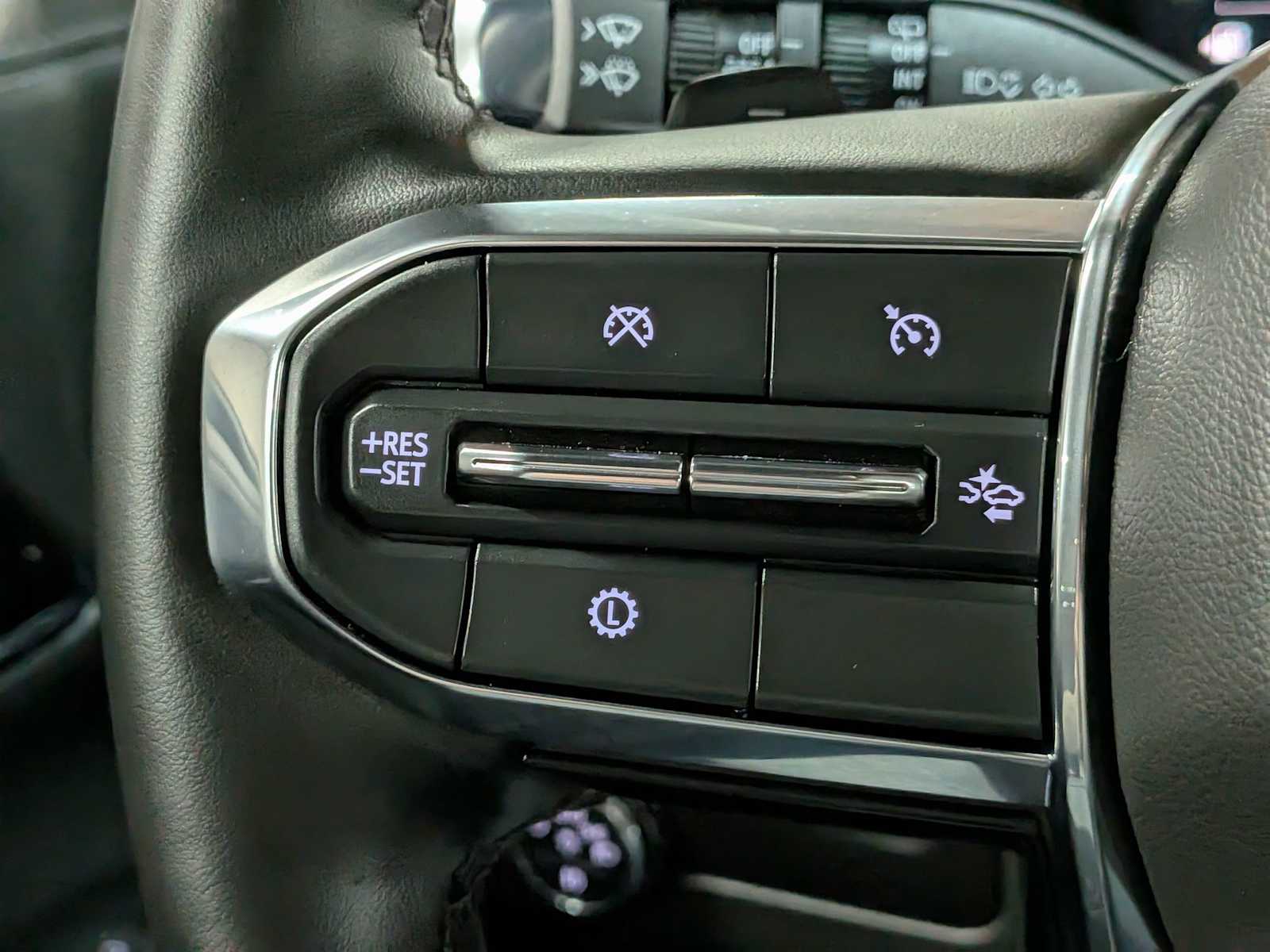 Thumbnail: 2025 GMC Yukon - 25