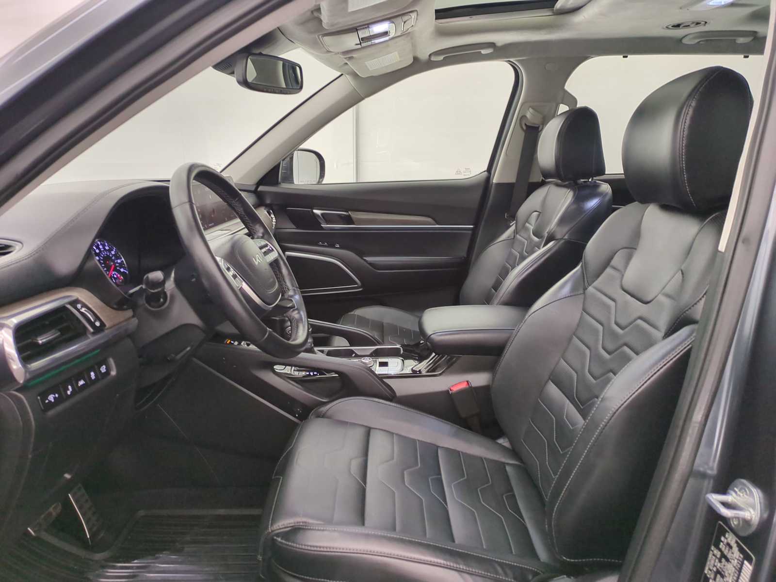 Thumbnail: 2022 Kia Telluride - 15