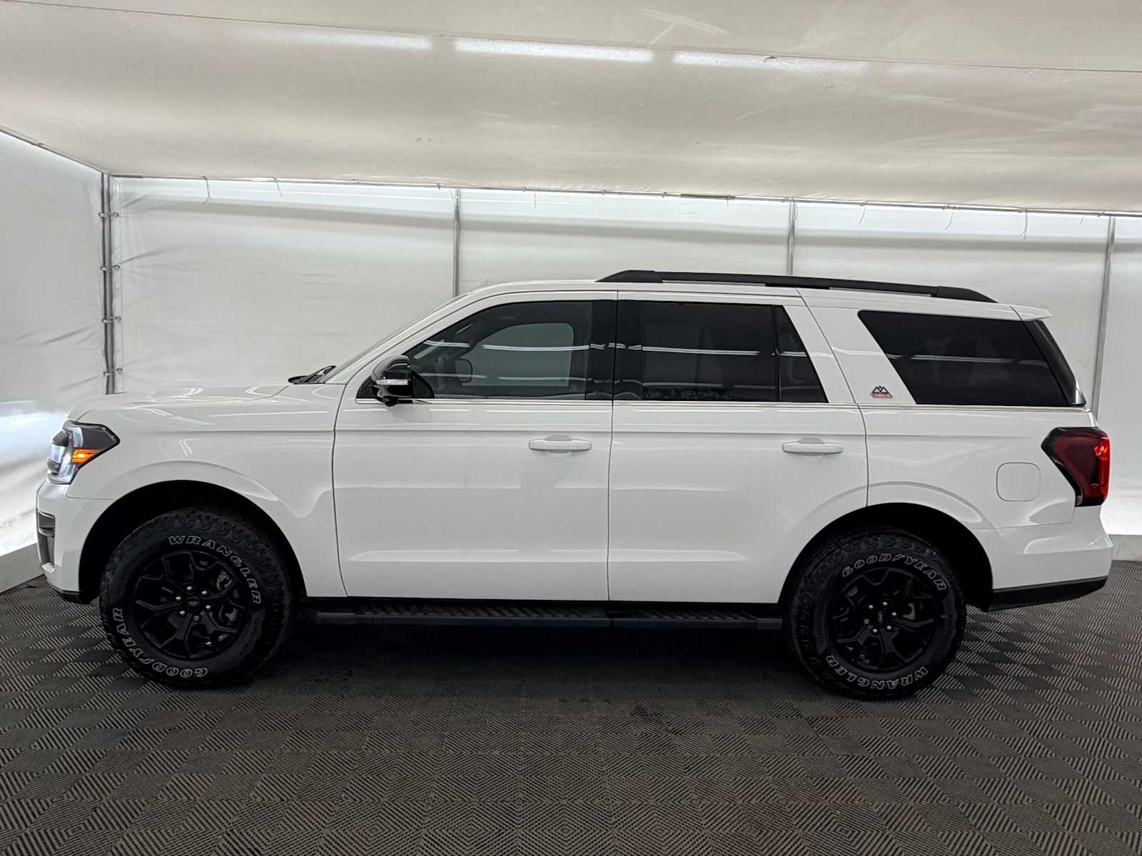 Thumbnail: 2023 Ford Expedition - 3