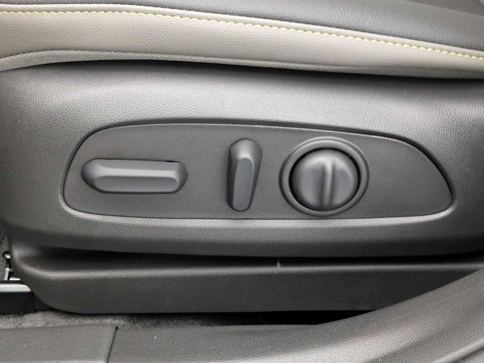 Thumbnail: 2026 Chevrolet Trax - 18