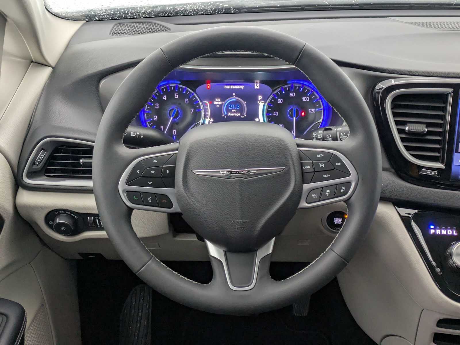 Thumbnail: 2024 Chrysler Pacifica - 22