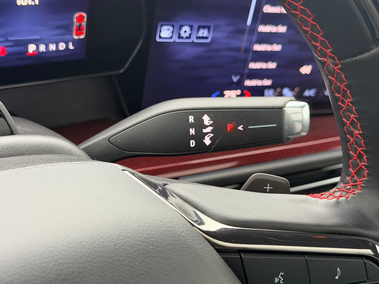 Thumbnail: 2024 Chevrolet Traverse - 31