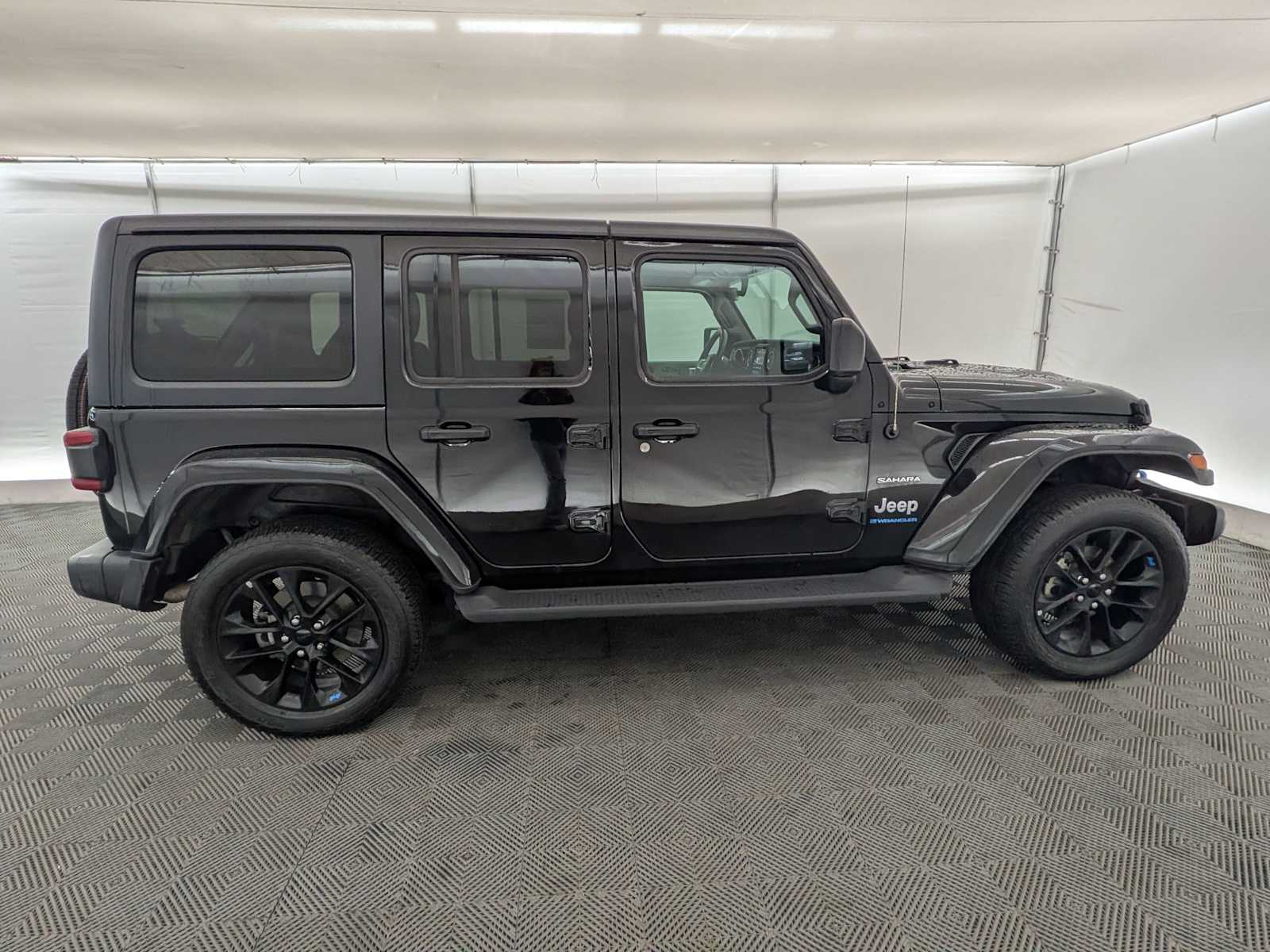 Thumbnail: 2023 Jeep Wrangler - 7