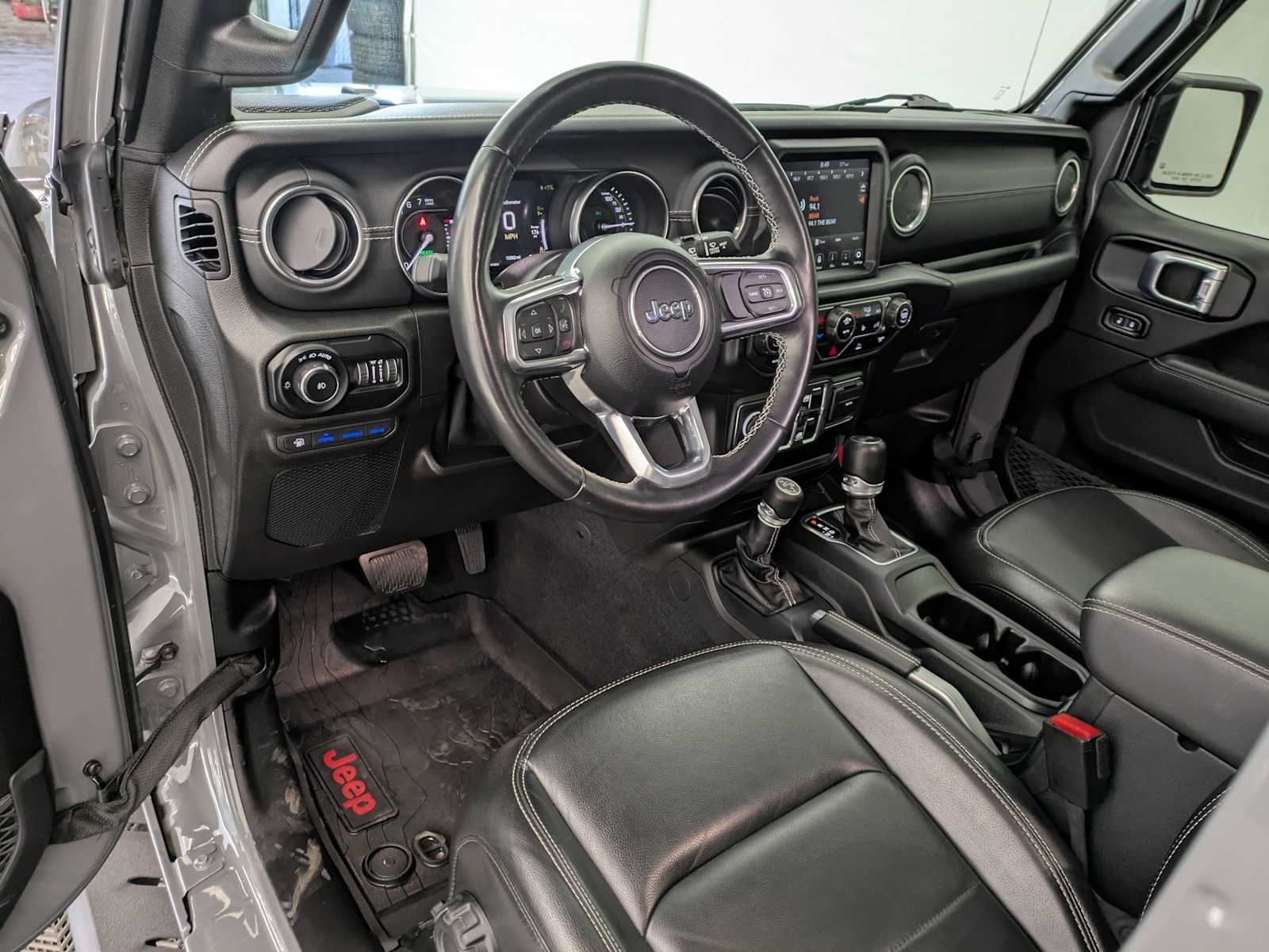 2021 Jeep Wrangler Sahara 2