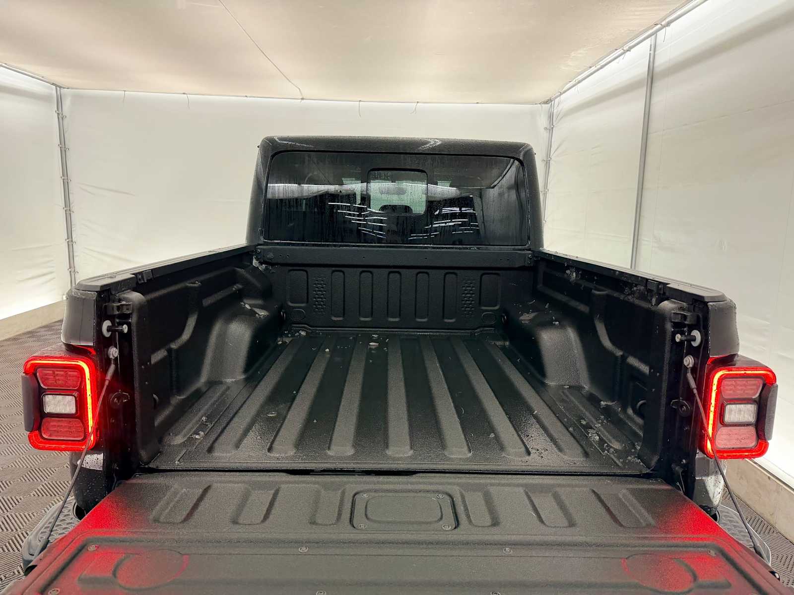 Thumbnail: 2022 Jeep Gladiator - 35