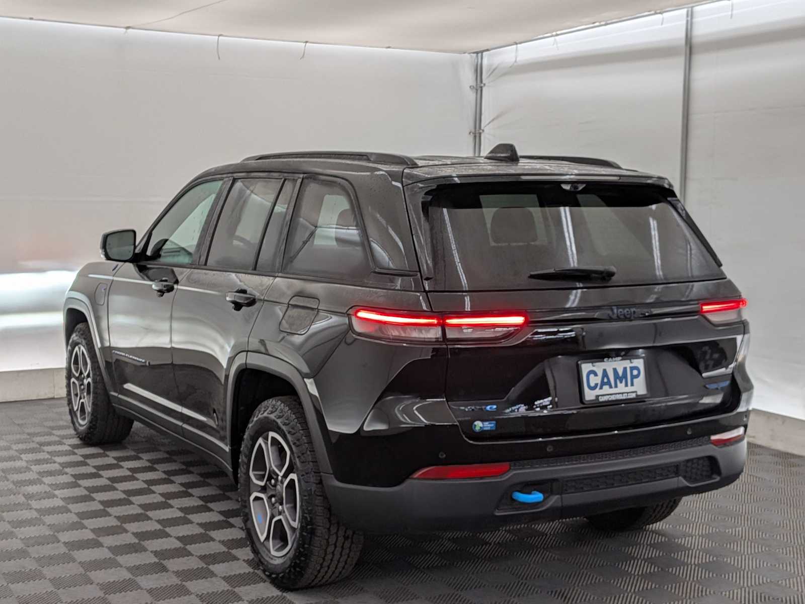 2023 Jeep Cherokee Trailhawk 4xe photo 3