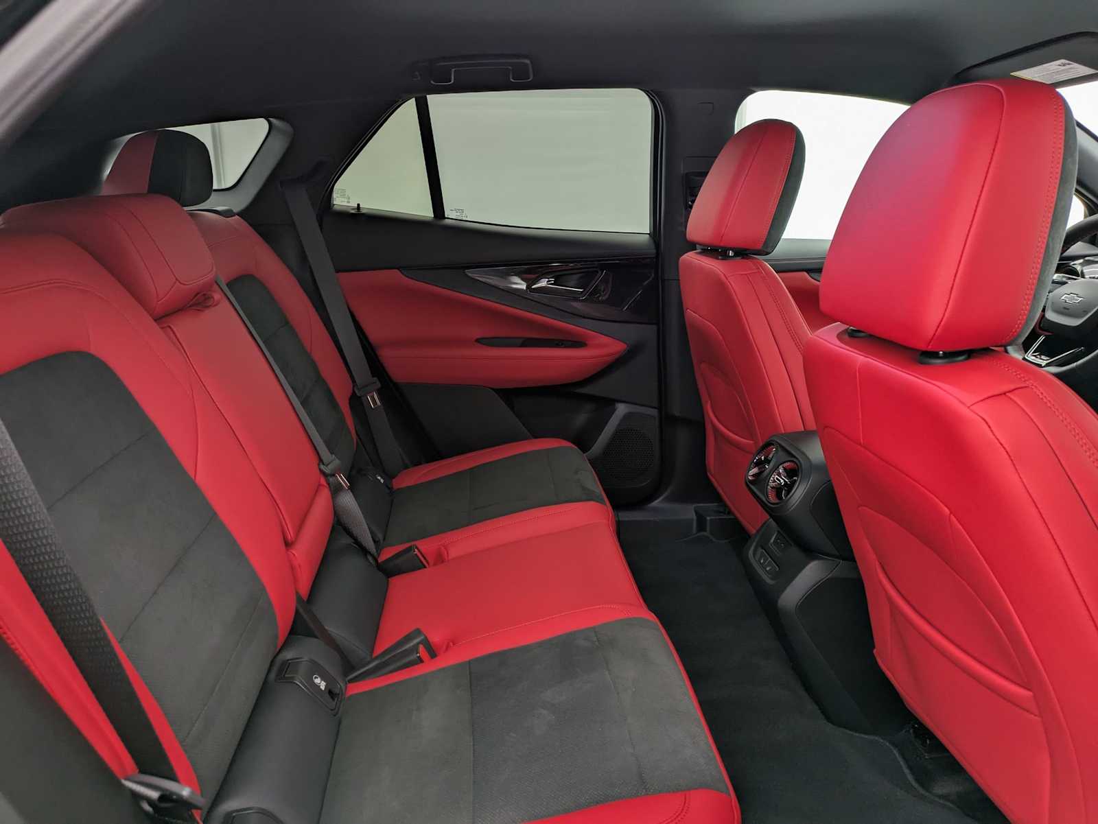 Thumbnail: 2024 Chevrolet Blazer EV - 21