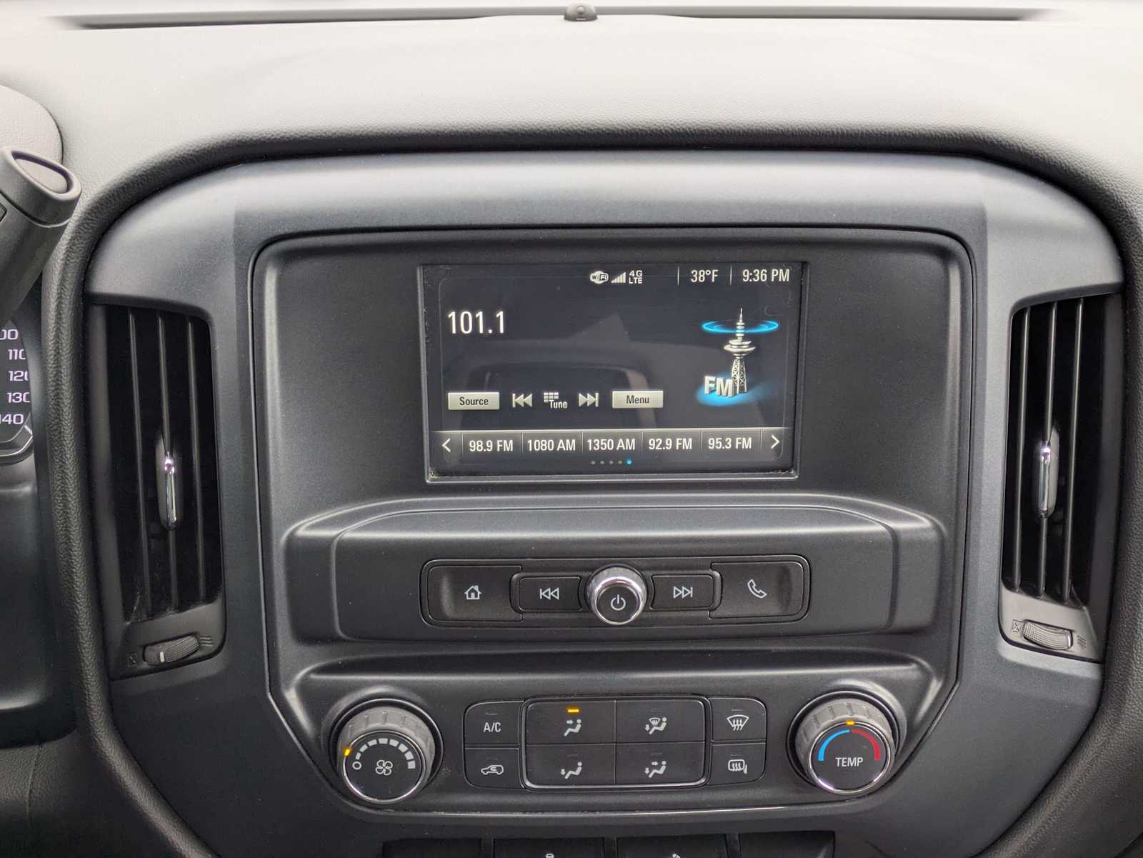 Thumbnail: 2017 Chevrolet Silverado 1500 - 26