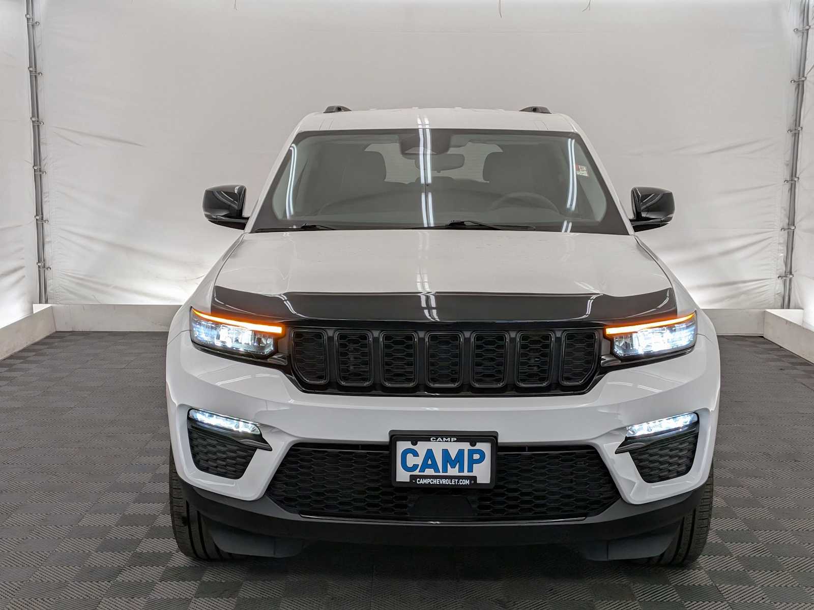 Thumbnail: 2023 Jeep Grand Cherokee - 9