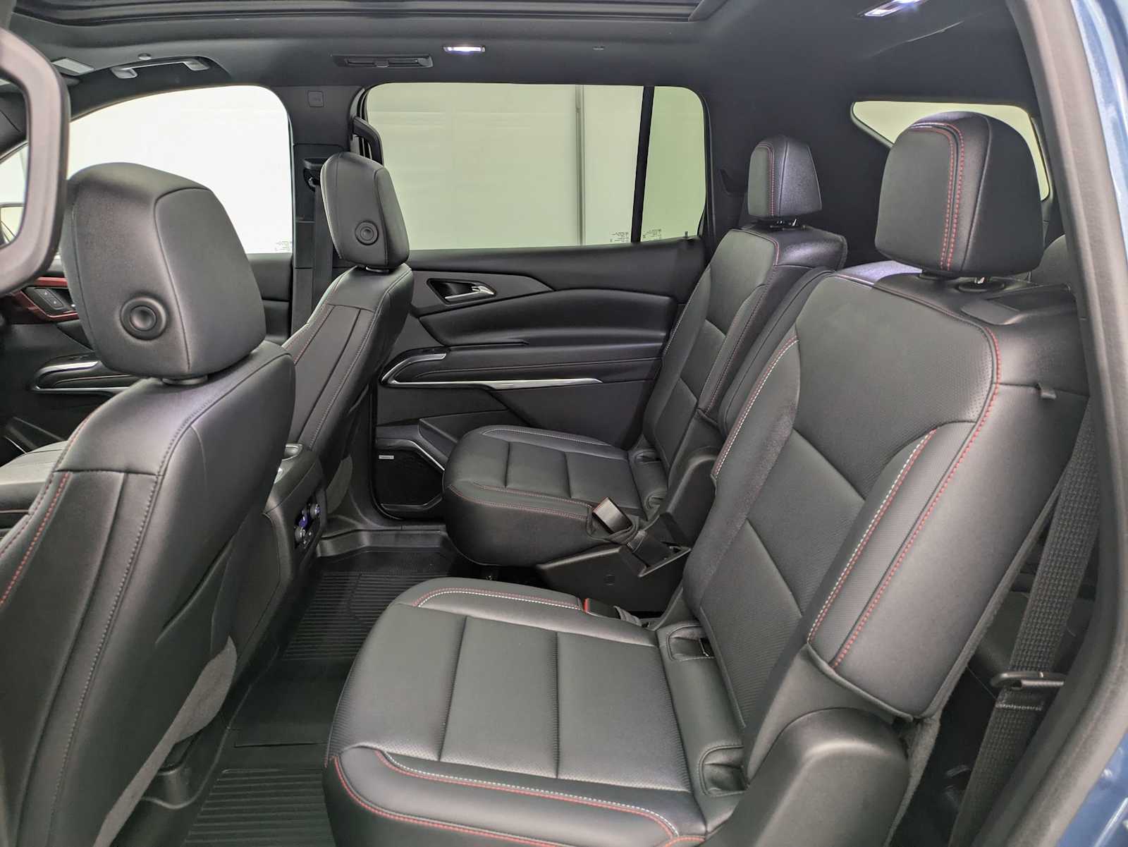 Thumbnail: 2024 Chevrolet Traverse - 20