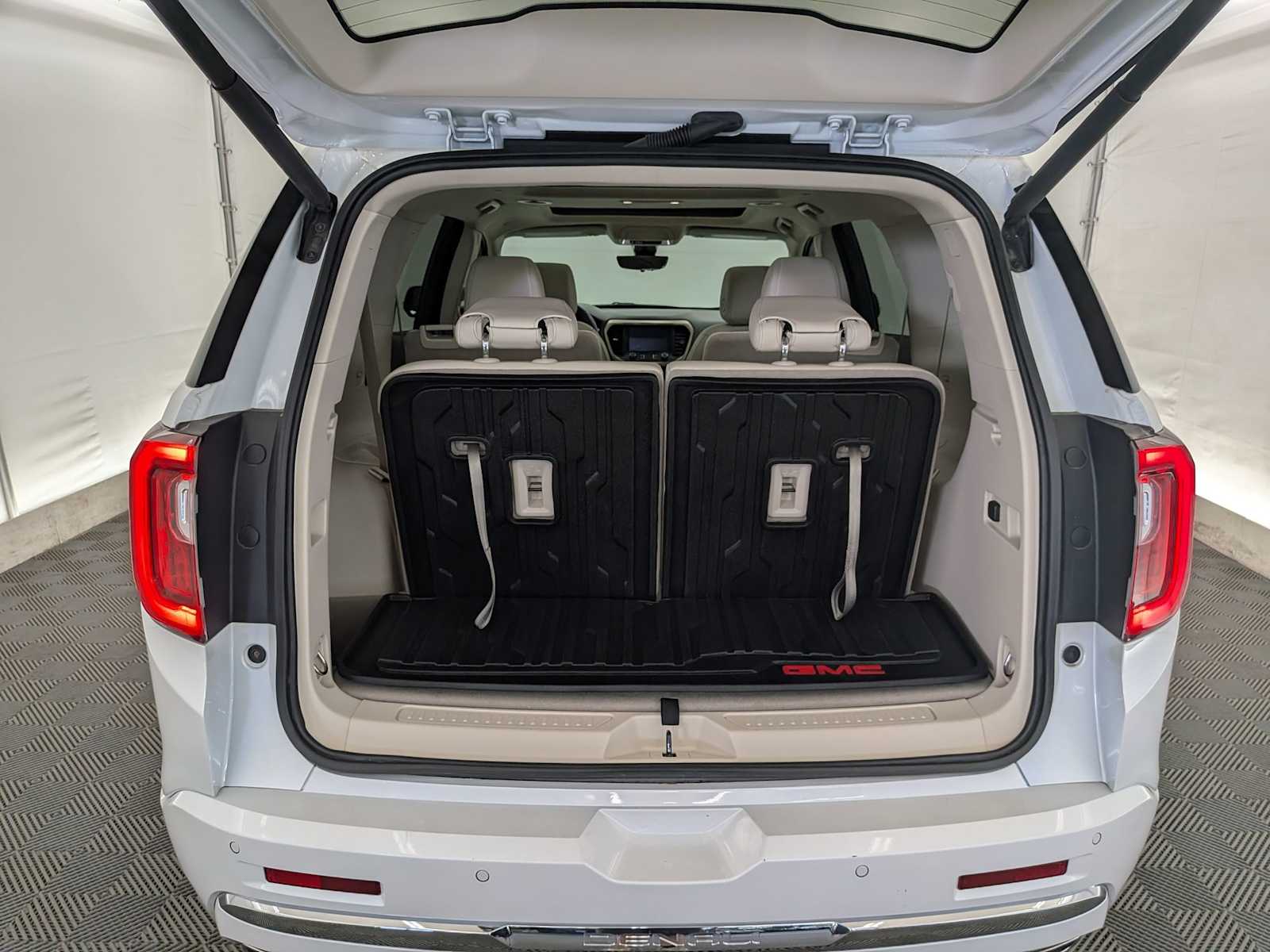 Thumbnail: 2021 GMC Acadia - 35
