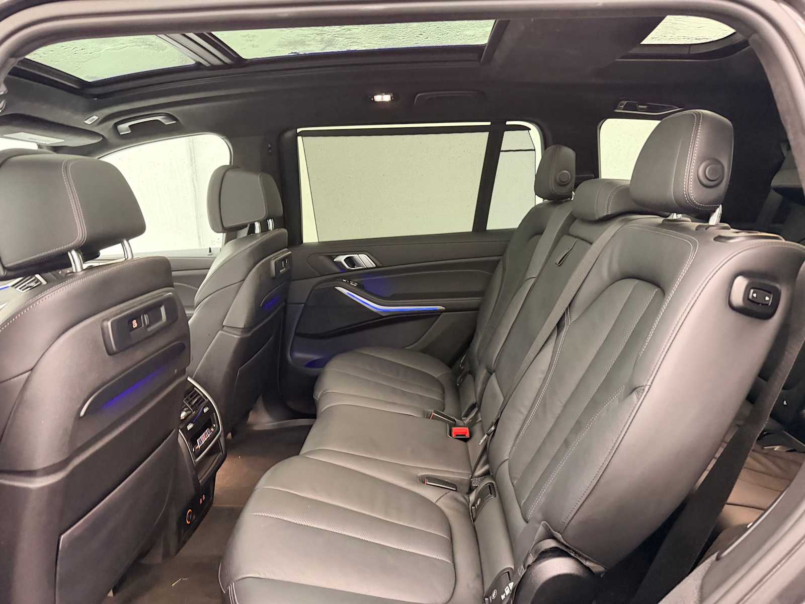 Thumbnail: 2022 BMW X7 - 21