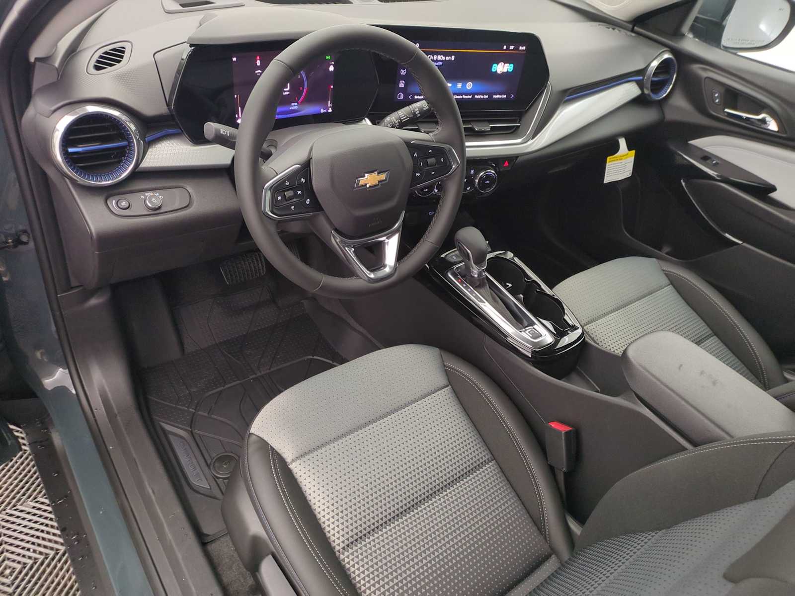 Thumbnail: 2026 Chevrolet Trax - 2