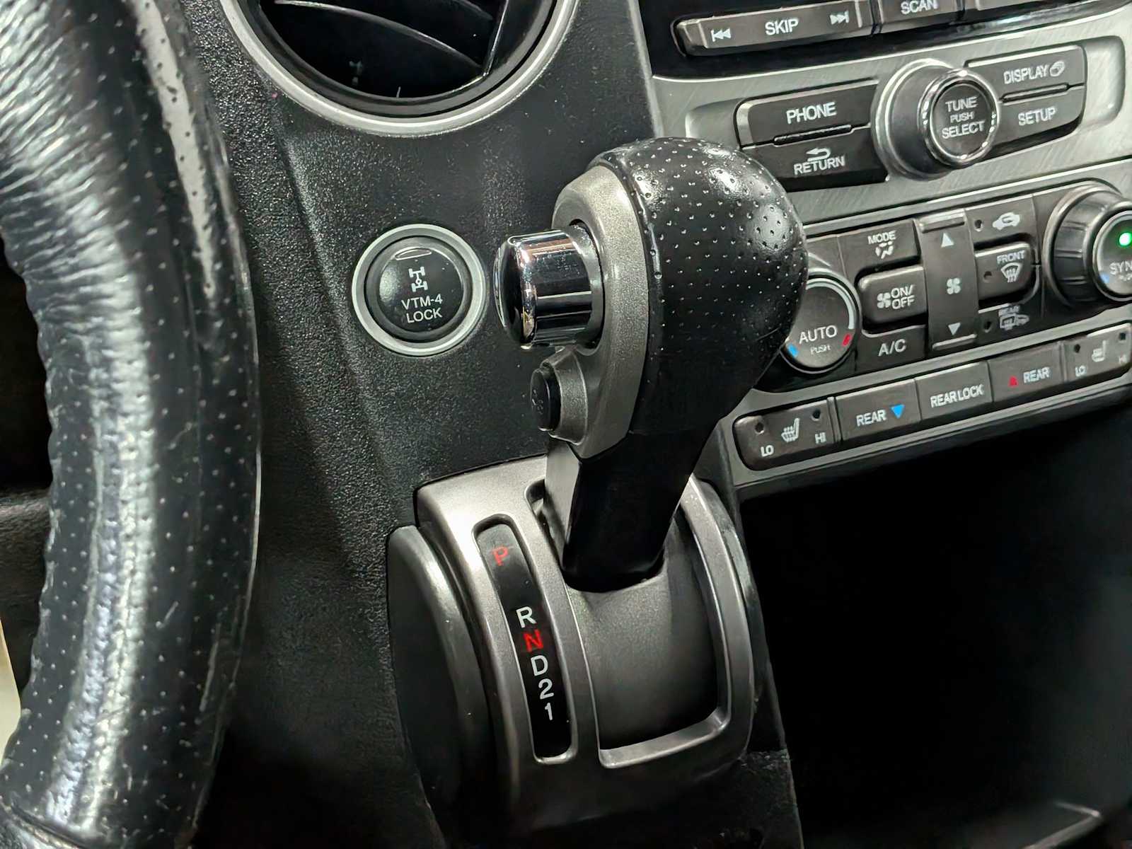 Thumbnail: 2015 Honda Pilot - 32