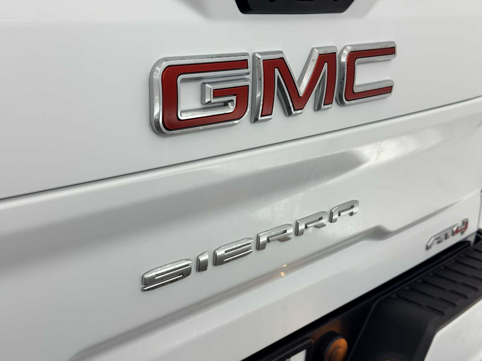 Thumbnail: 2025 GMC Sierra 2500 - 13