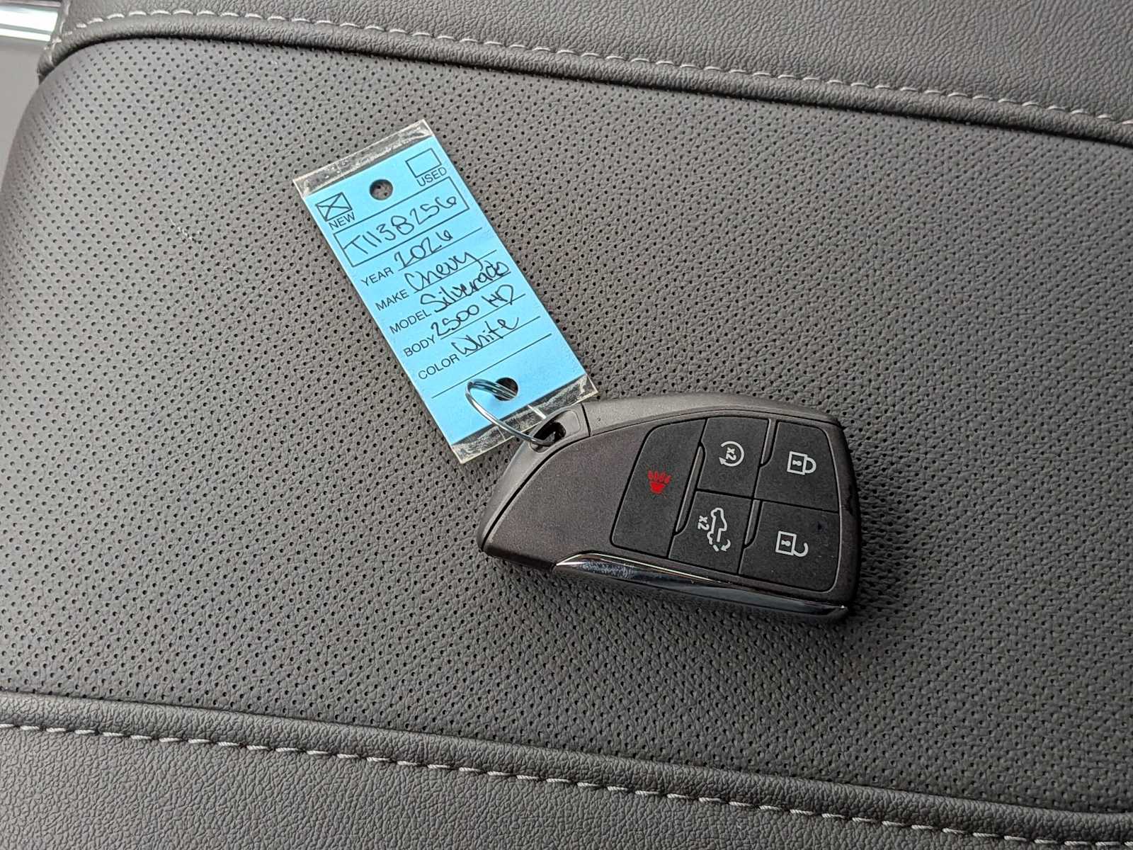 Thumbnail: 2026 Chevrolet Silverado 2500 - 37